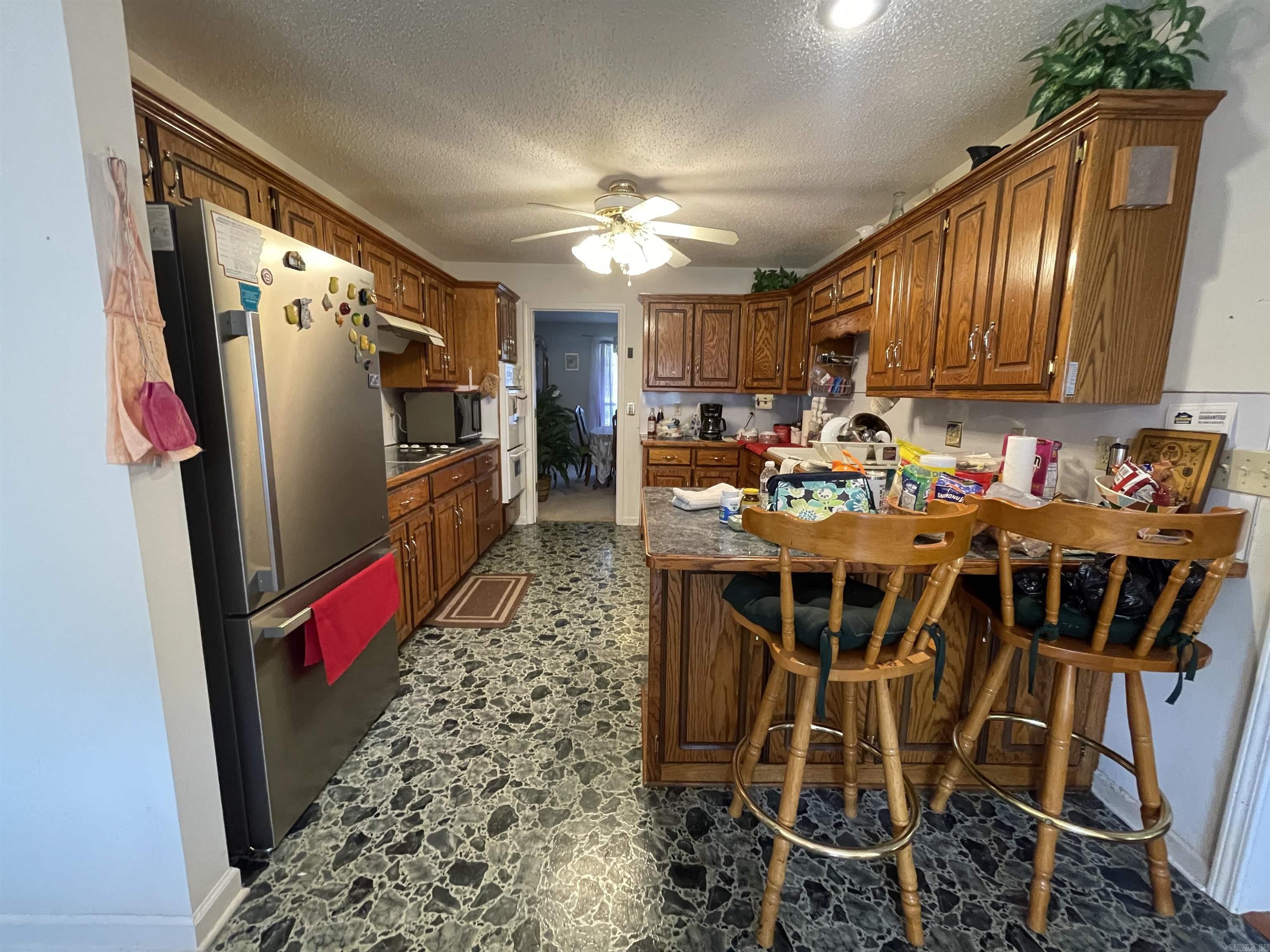 8201 Linda Property Photo 9