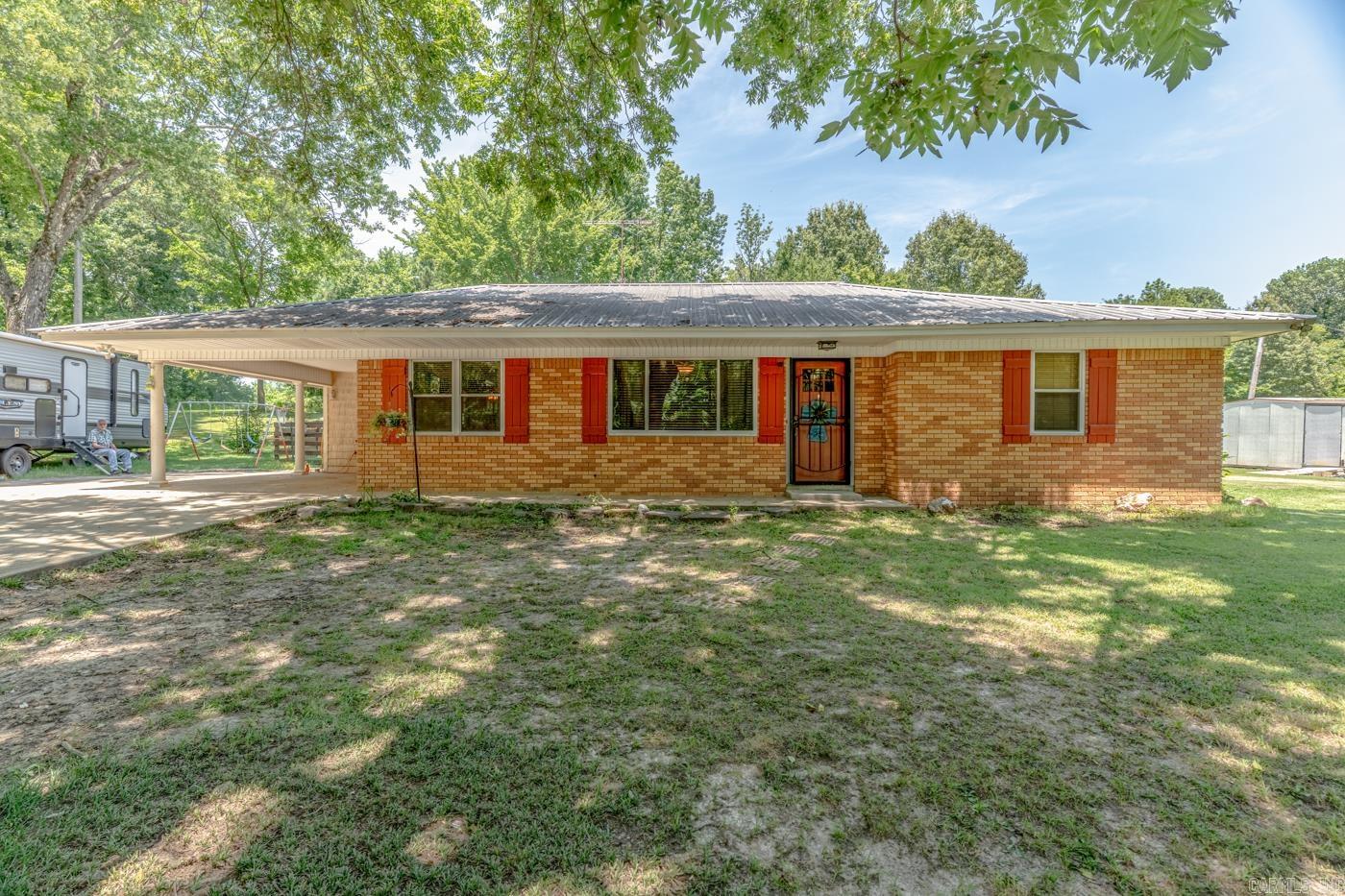 252 County Road 700 Property Photo 1