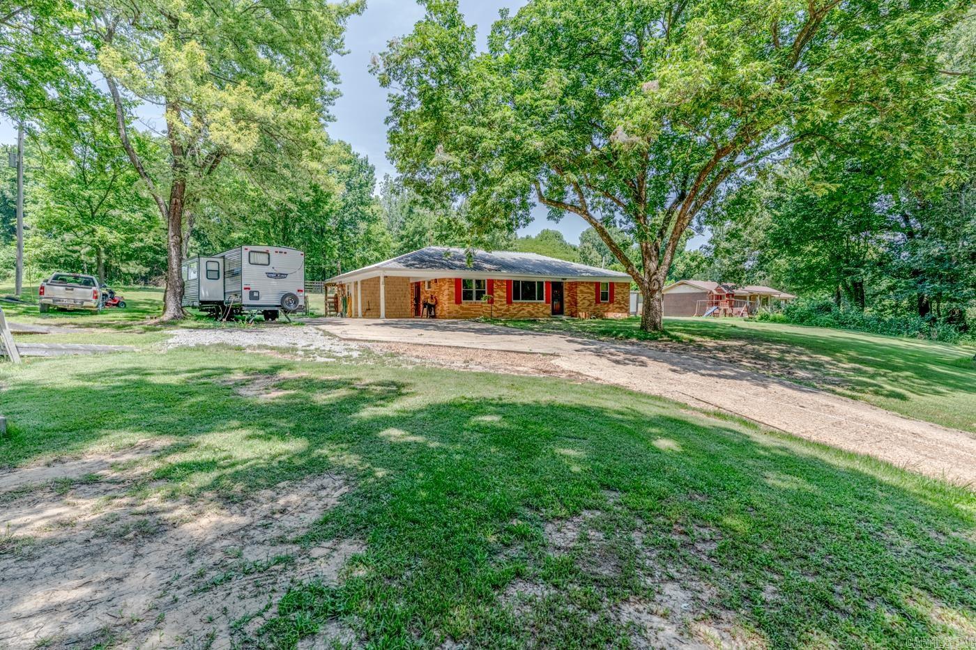 252 County Road 700 Property Photo 4