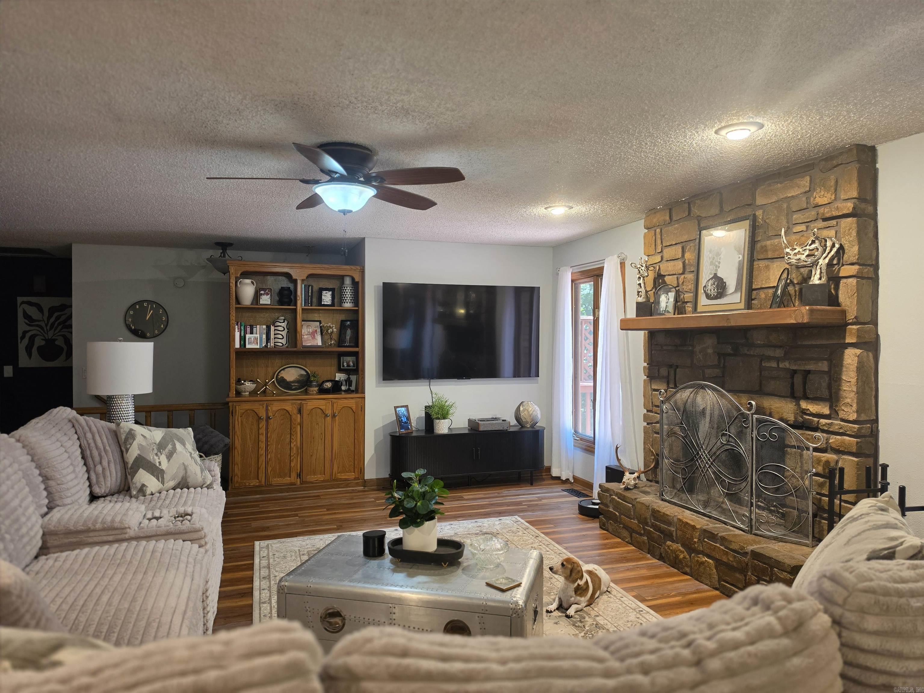 39 La Granja Circle Property Photo 3