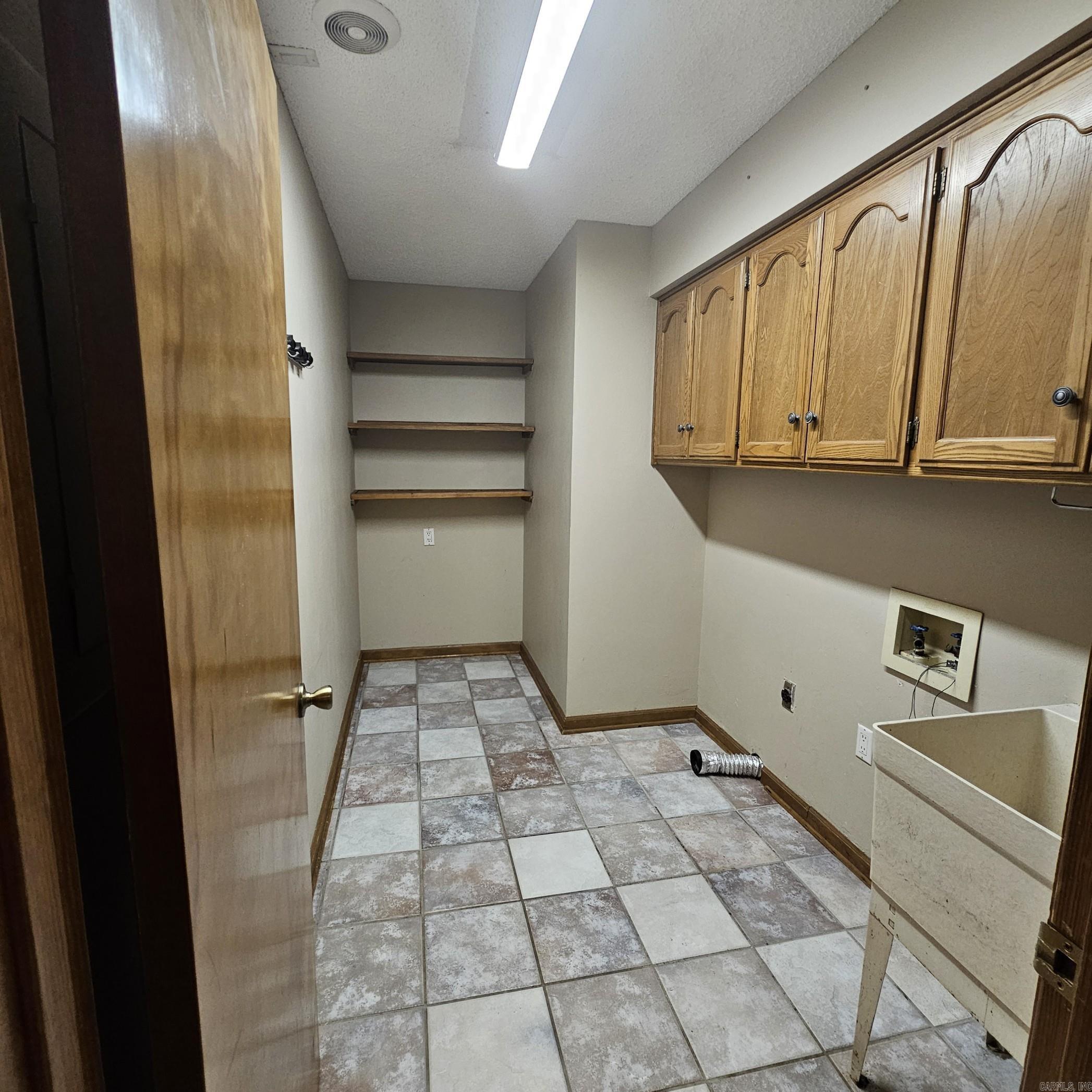 39 La Granja Circle Property Photo 7