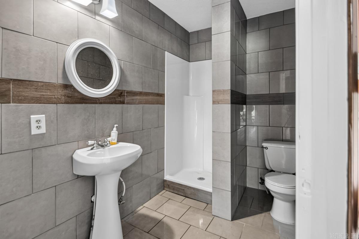 17816 Little Rd. Property Photo 46