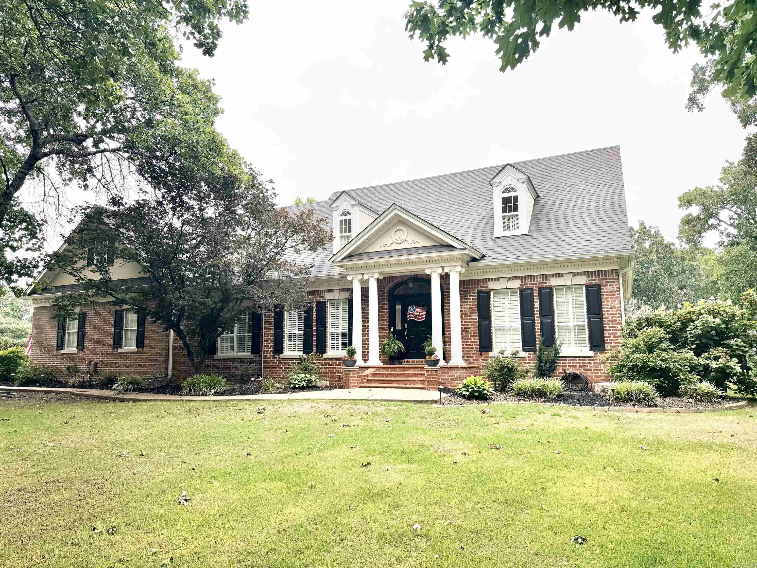 3215 Majestic Circle Property Photo 1