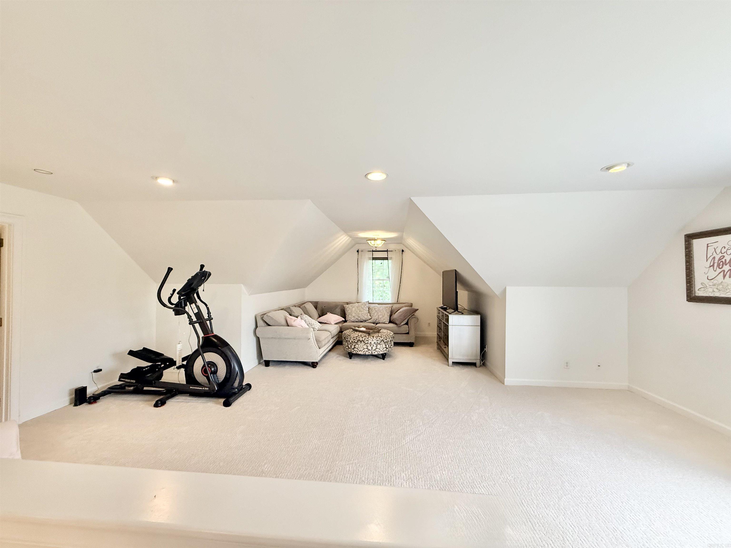 3215 Majestic Circle Property Photo 18