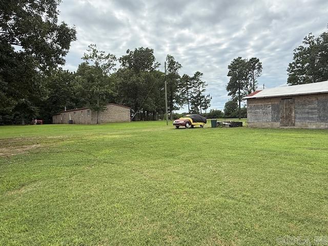 955 & 975 Highway 15 N Property Photo 47