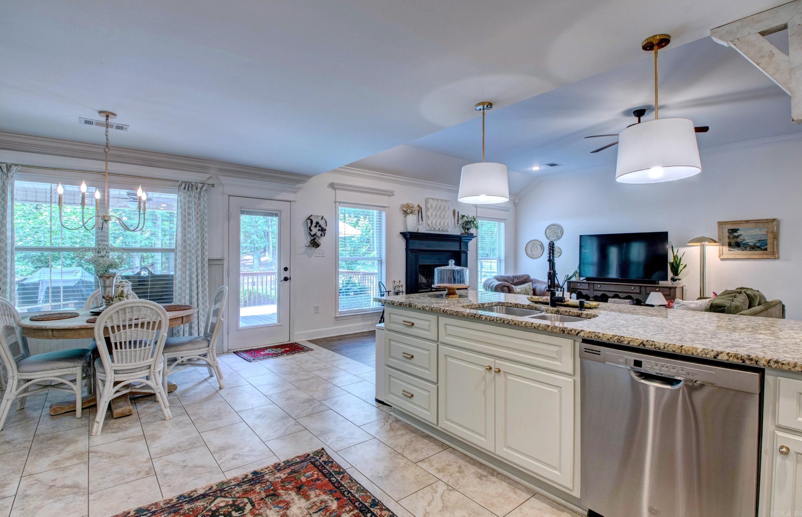 385 Reuben Drive Property Photo 16
