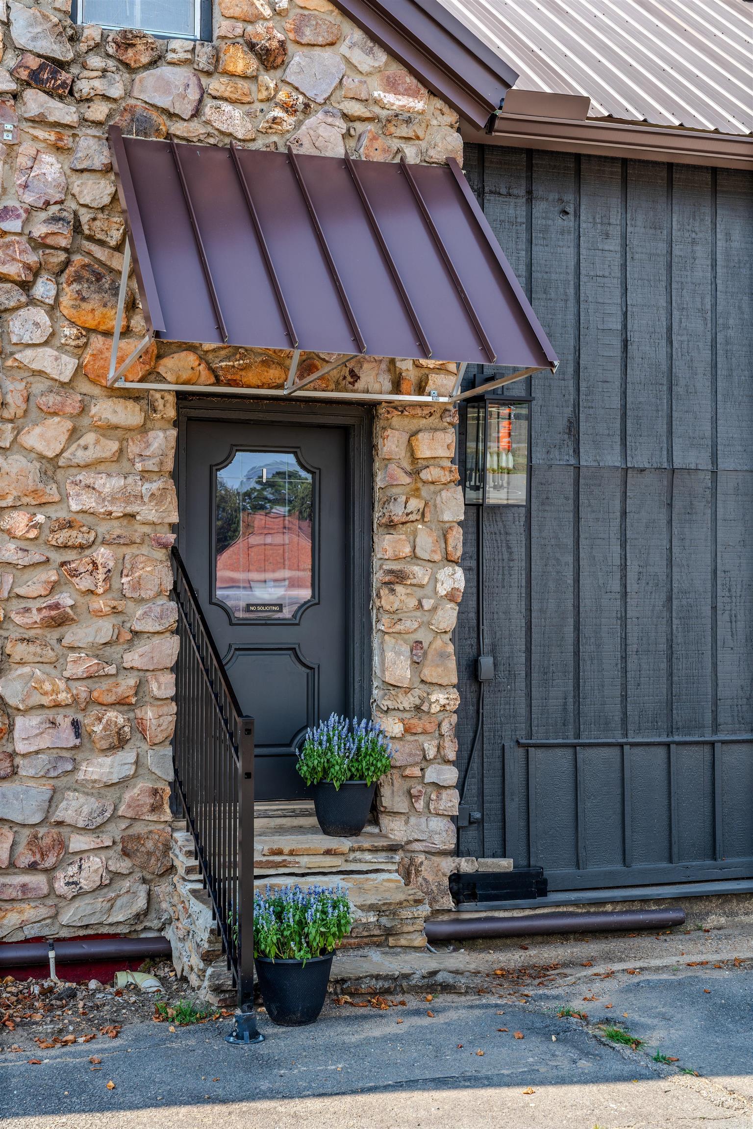 17940 I-30 Property Photo 4