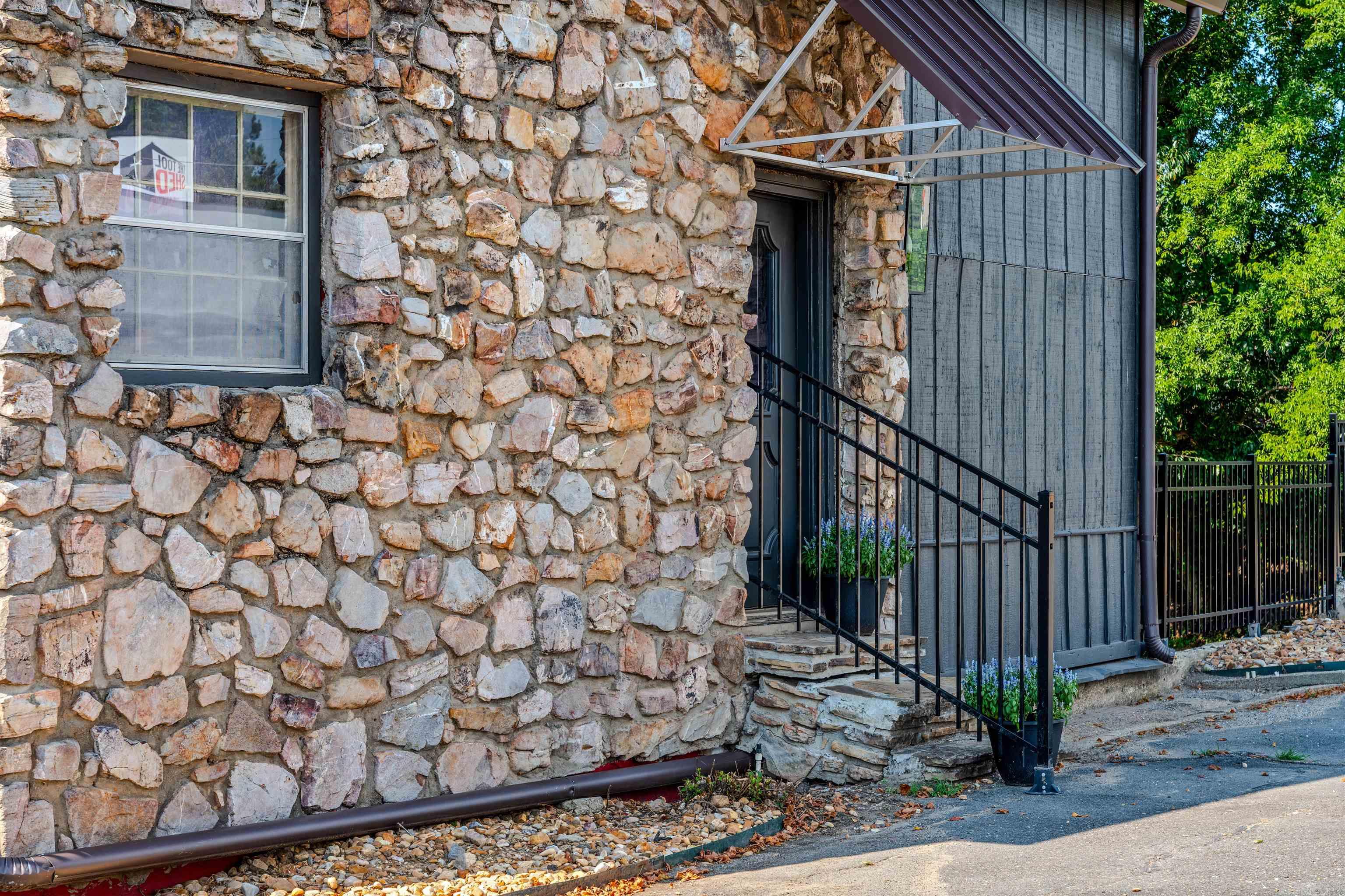 17940 I-30 Property Photo 6