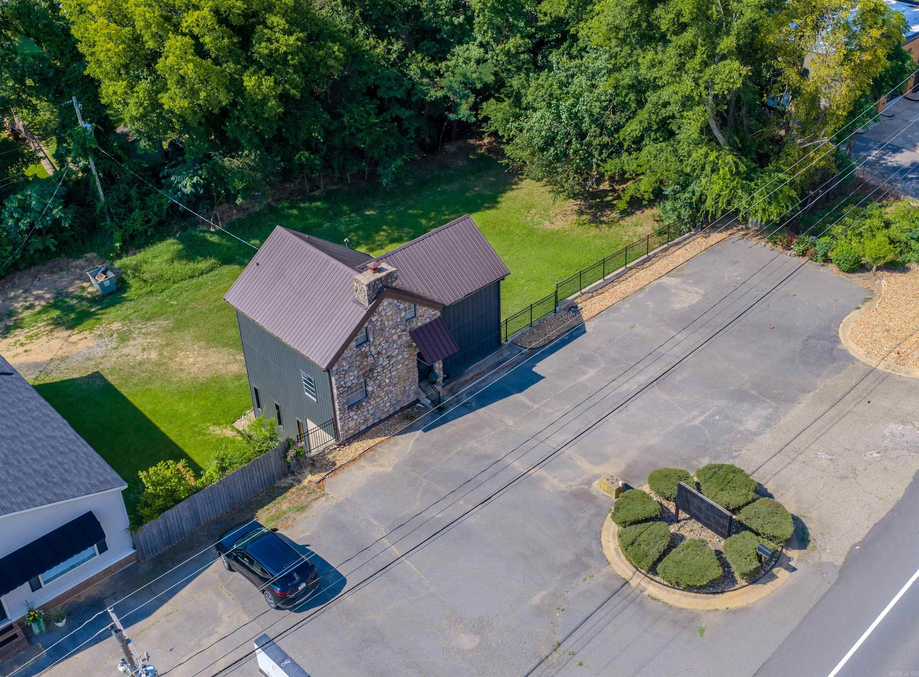 17940 I-30 Property Photo 12