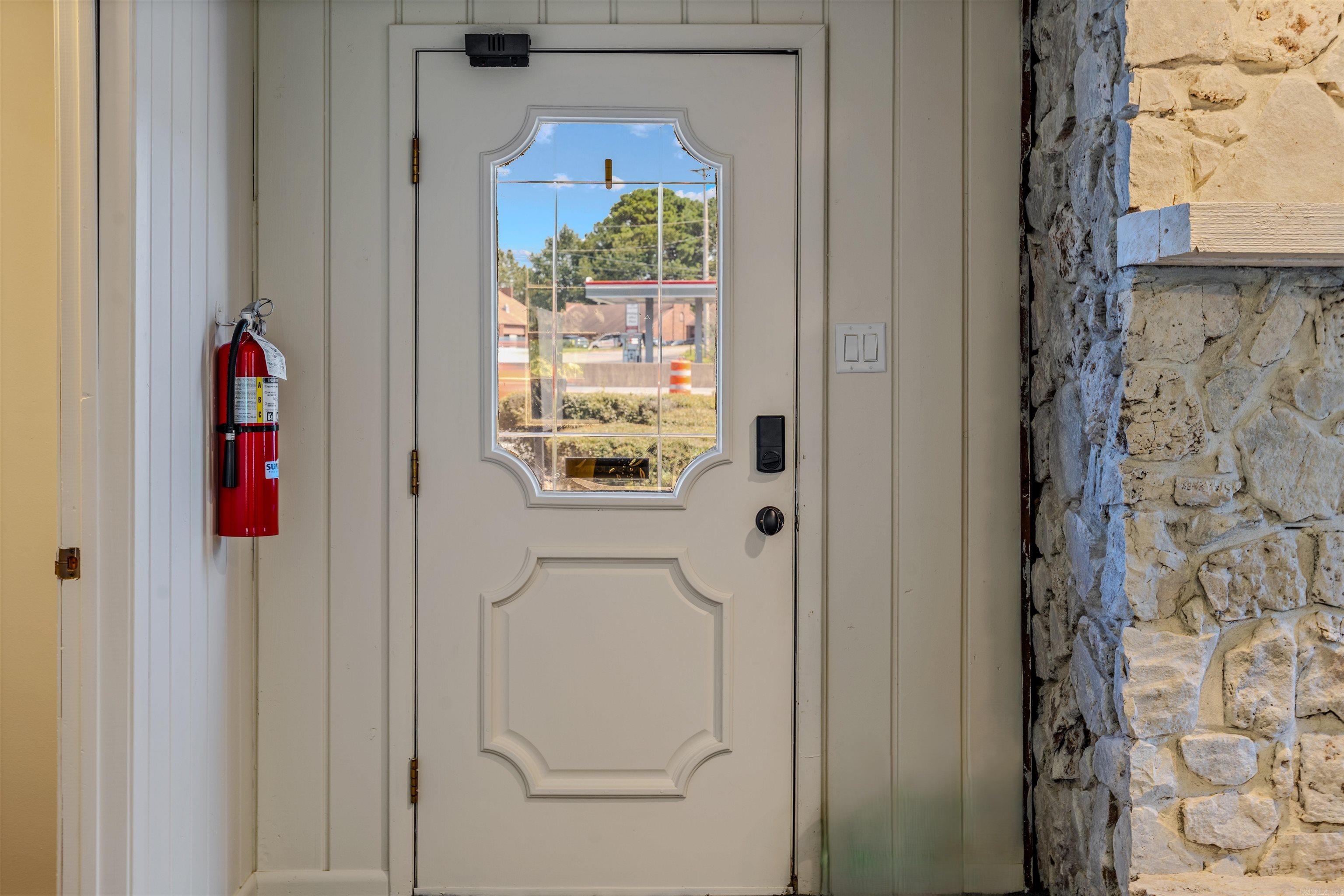 17940 I-30 Property Photo 23