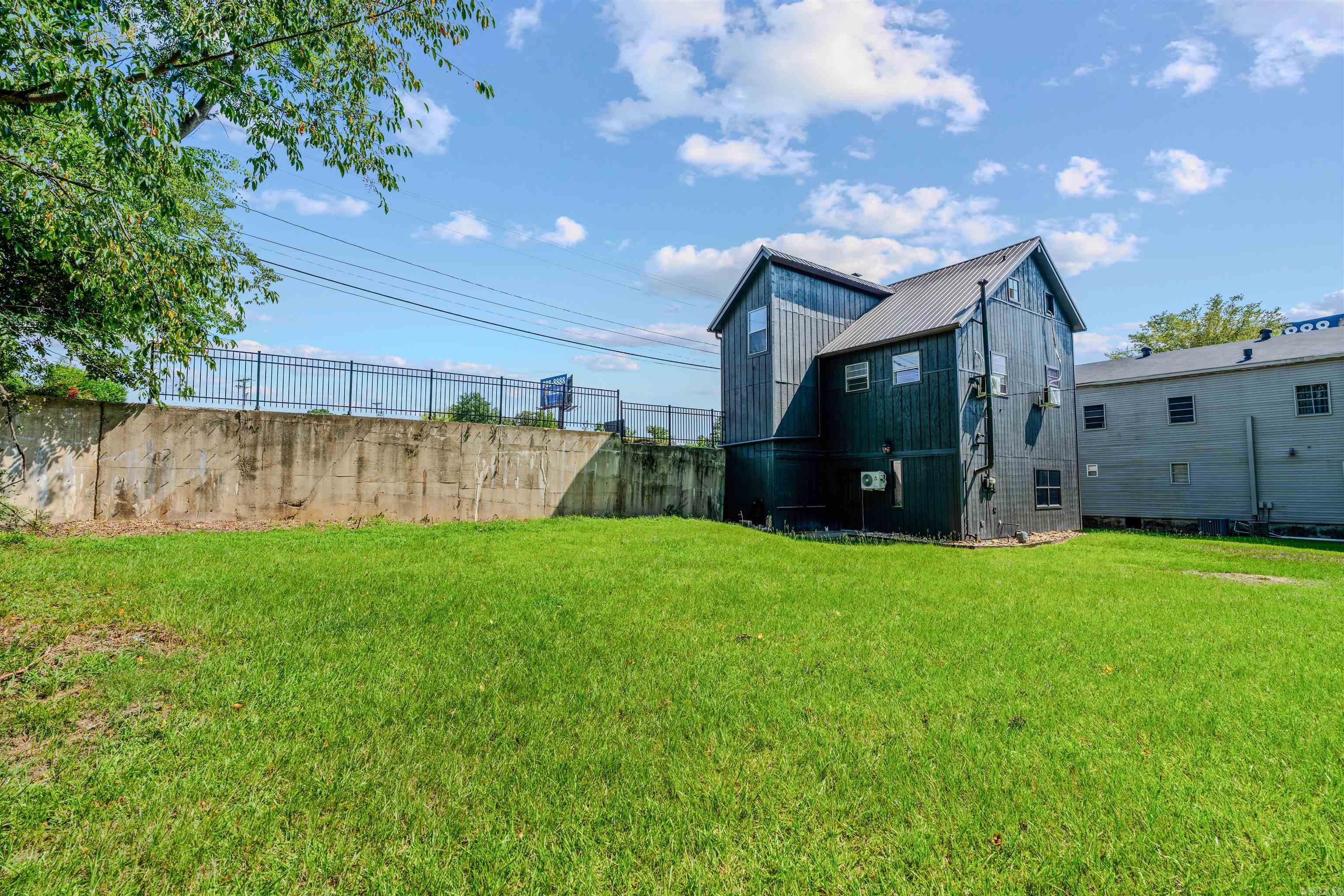 17940 I-30 Property Photo 45