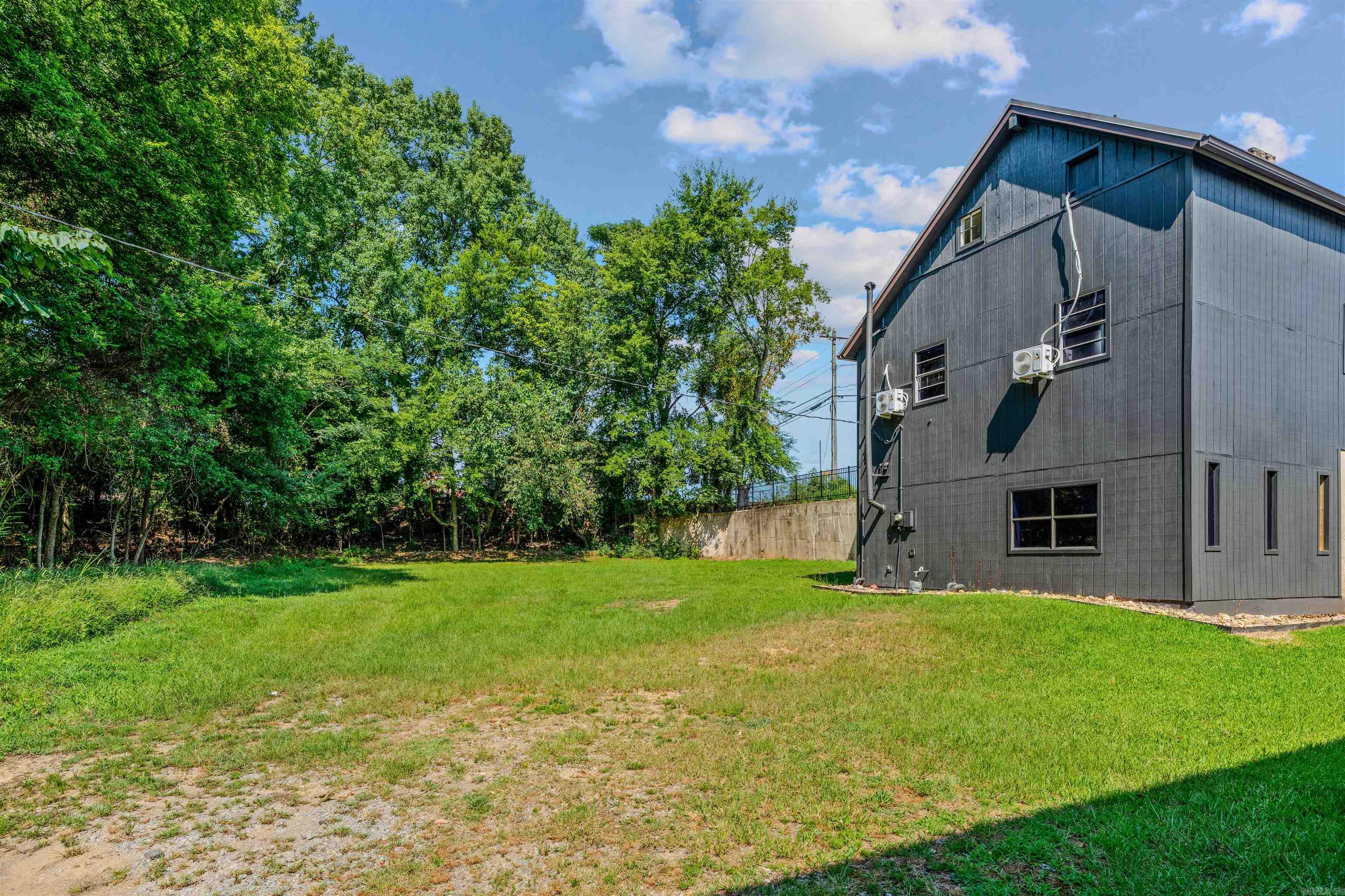 17940 I-30 Property Photo 46