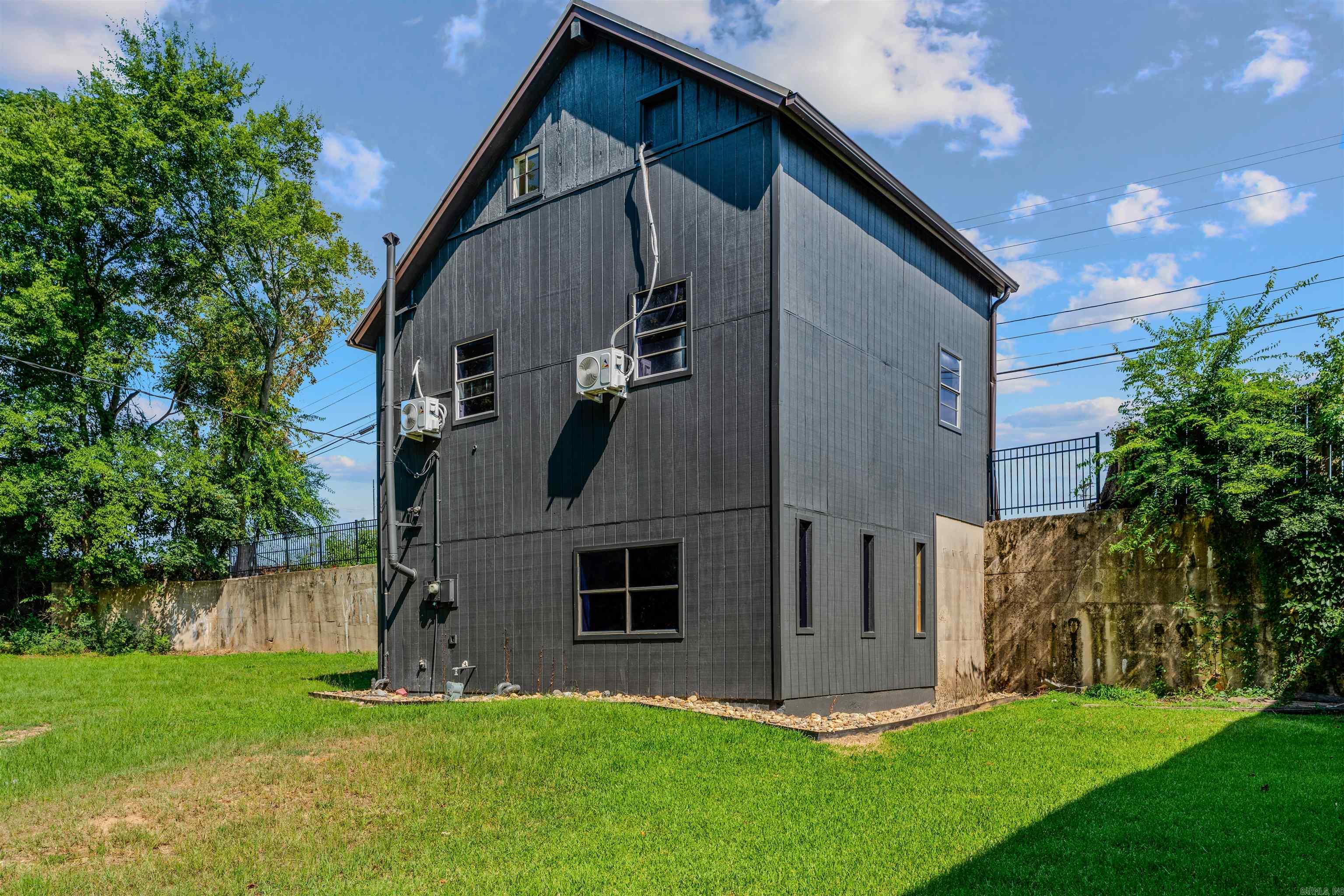 17940 I-30 Property Photo 49