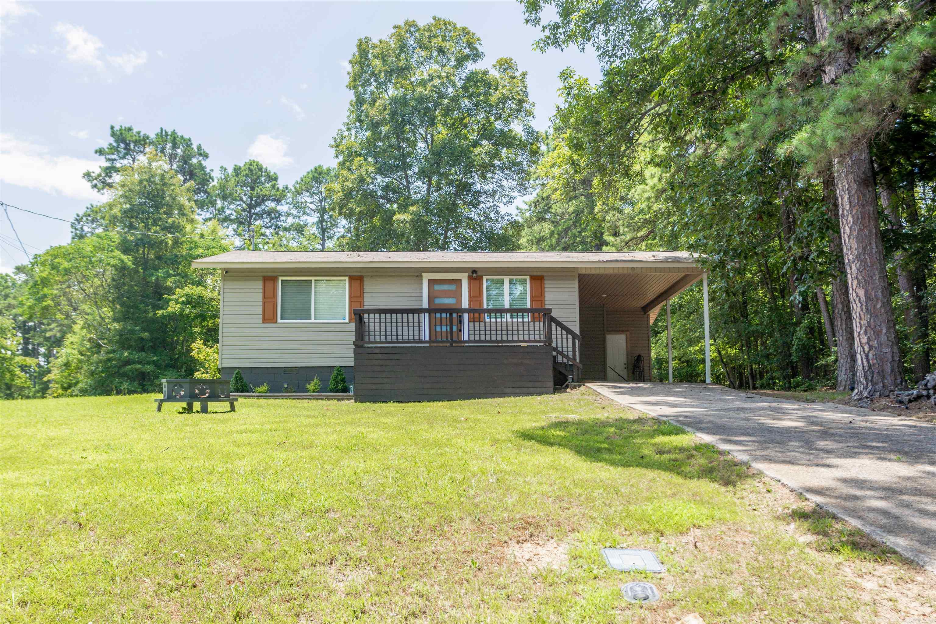 242 Lakeview Drive Property Photo 3
