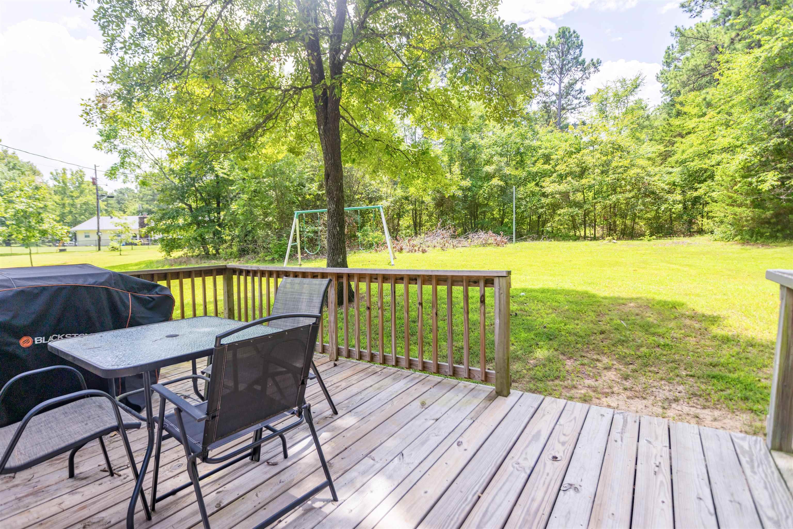 242 Lakeview Drive Property Photo 6