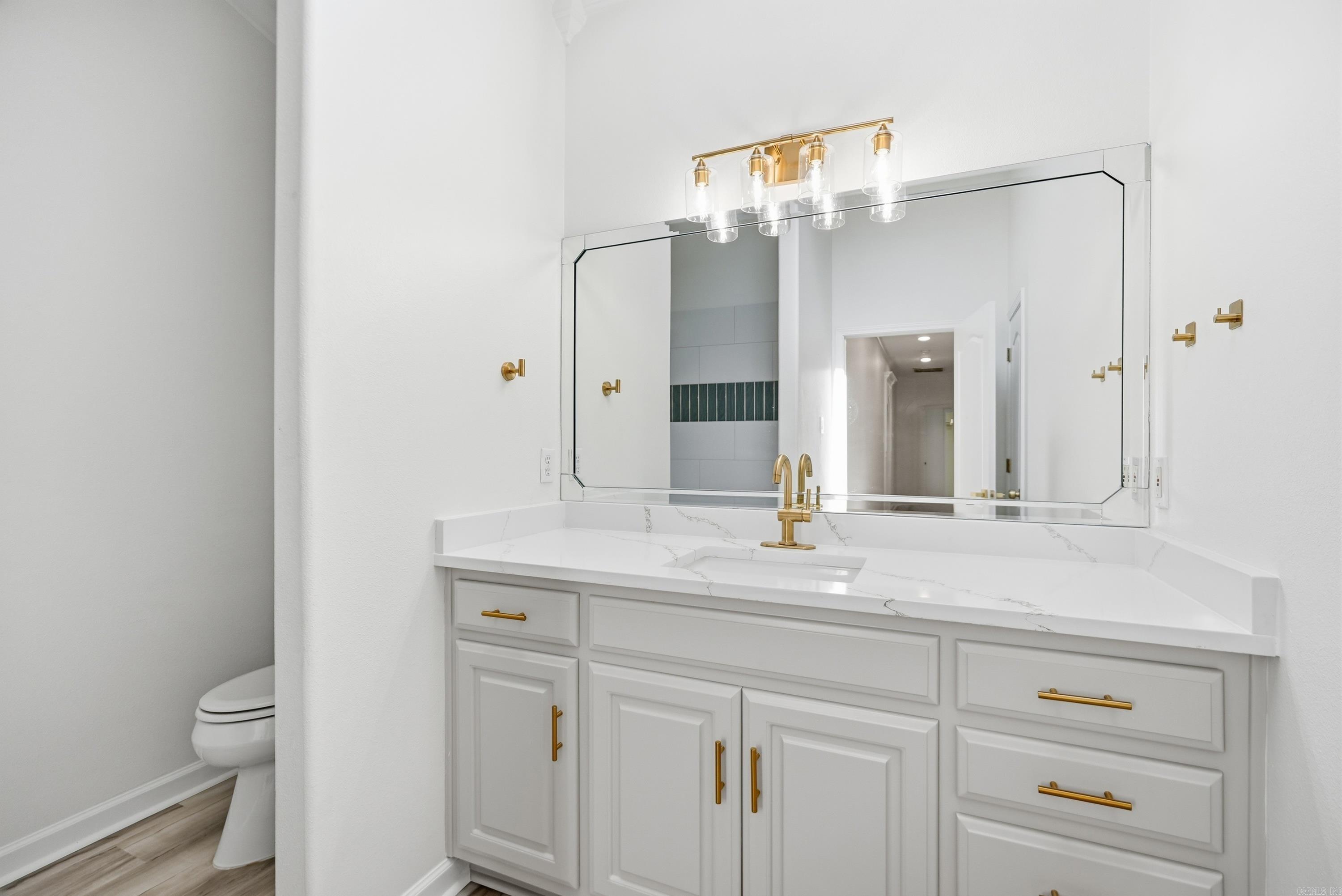1724 Oakbrook Drive Property Photo 25
