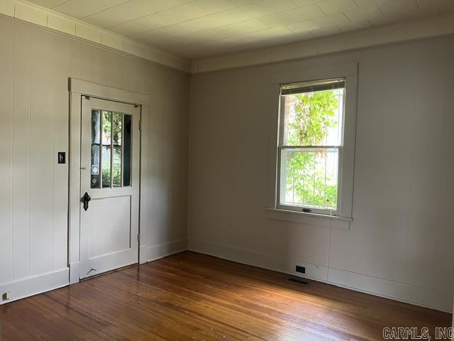 229 Woodbine Property Photo 17