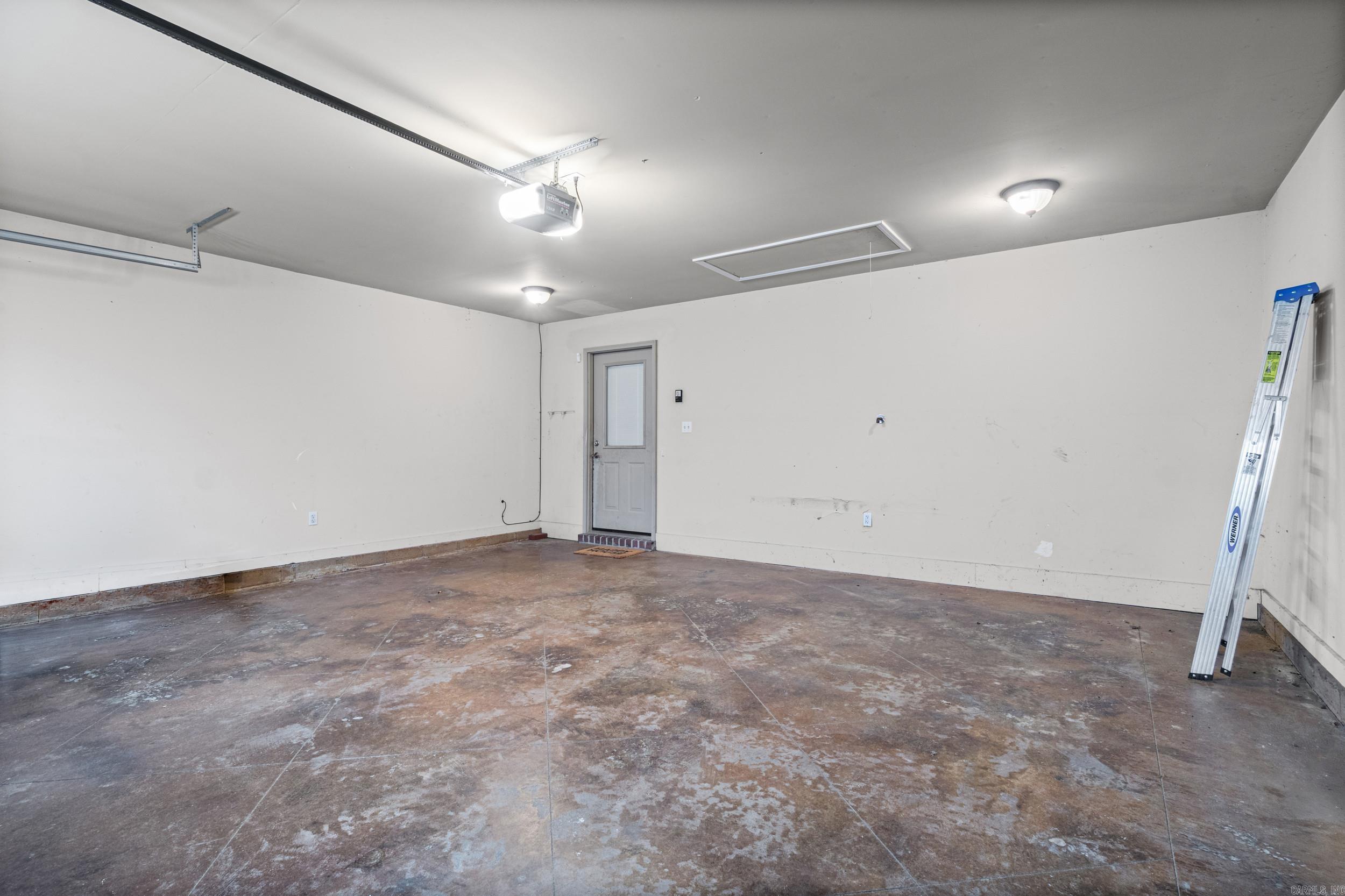 2546 Highway 284 Property Photo 22