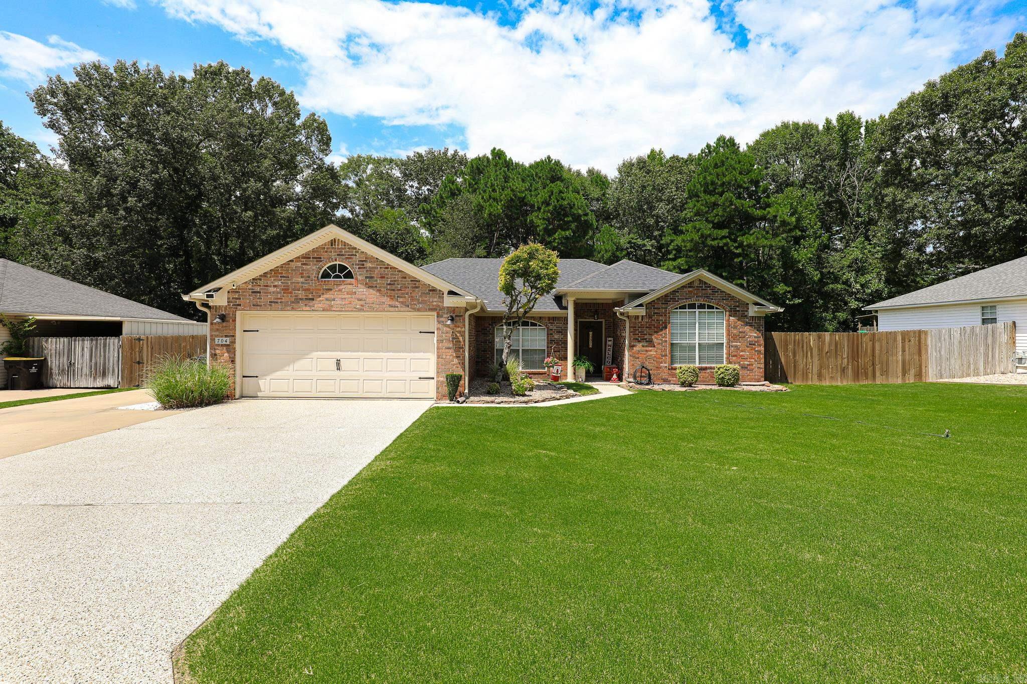 704 Sheffield Drive Property Photo 1