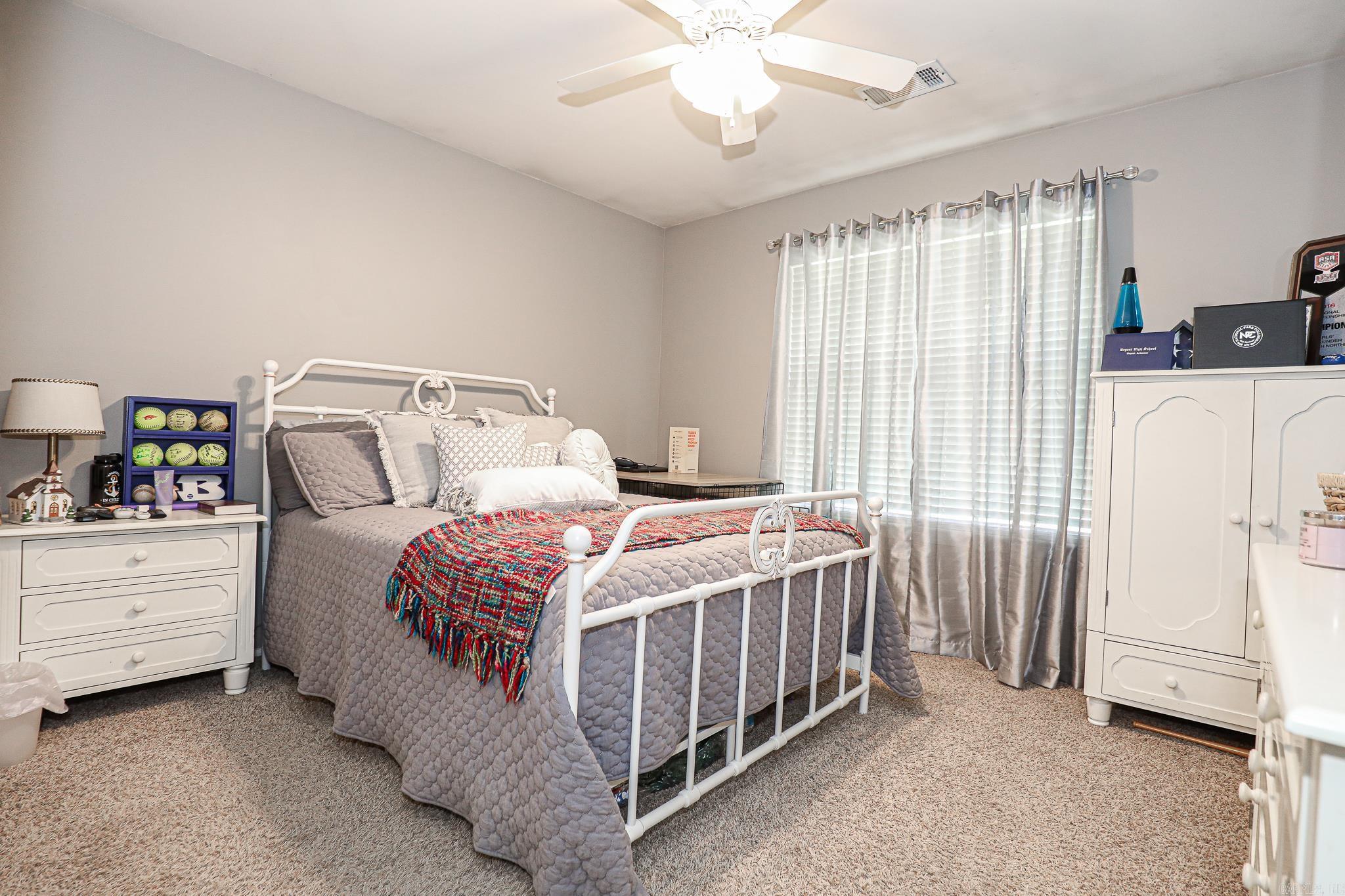 704 Sheffield Drive Property Photo 38