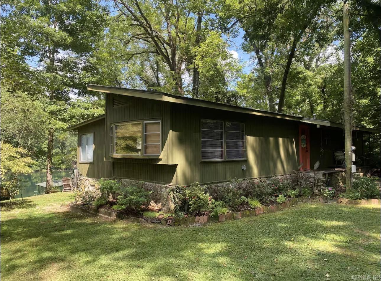 1109 Ferguson Road Property Photo 1