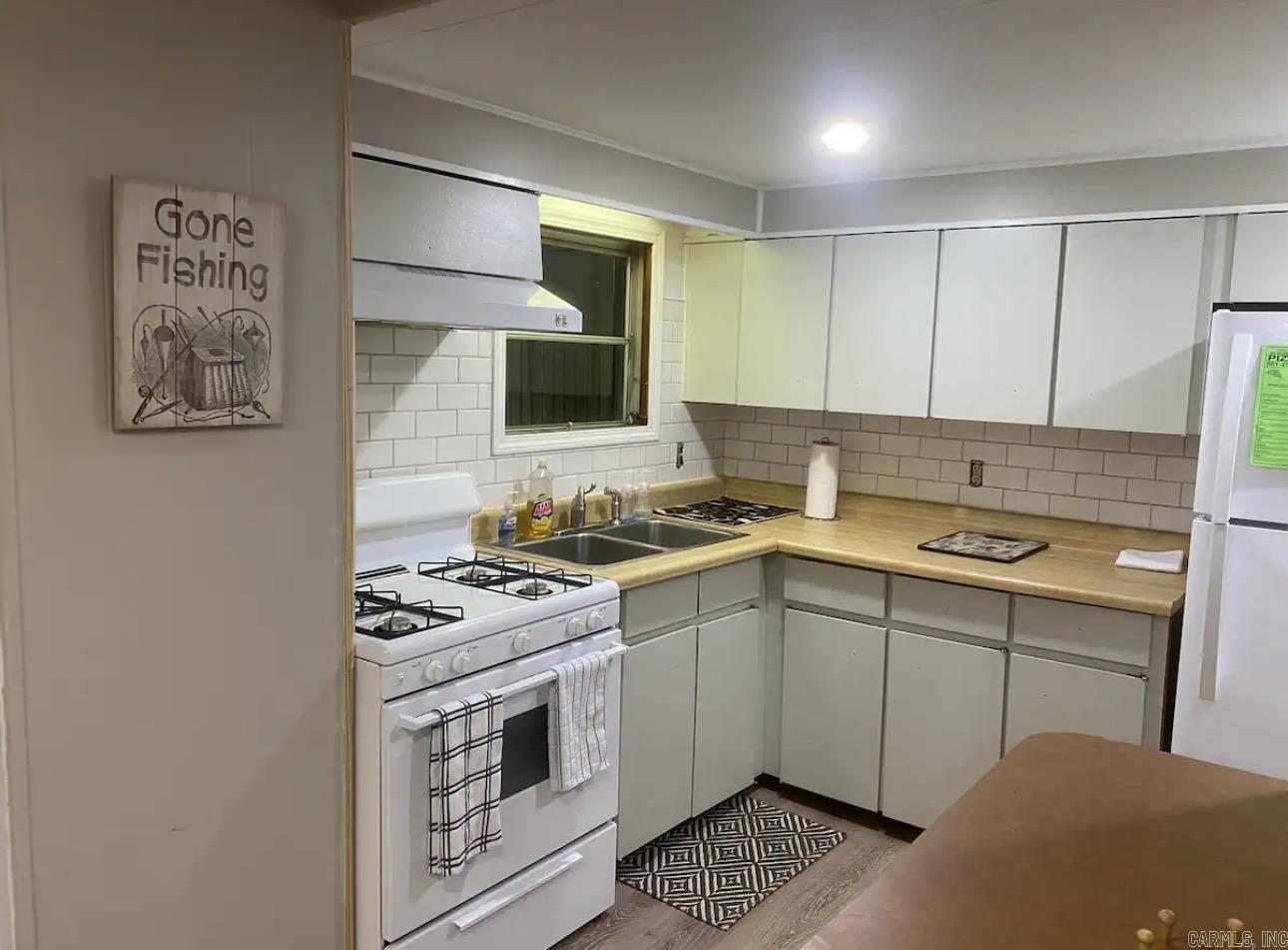 1109 Ferguson Road Property Photo 3