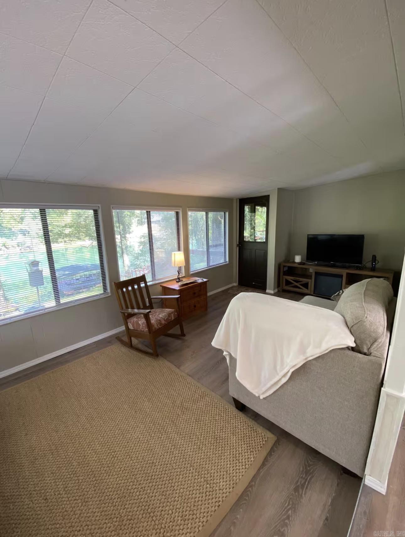 1109 Ferguson Road Property Photo 8