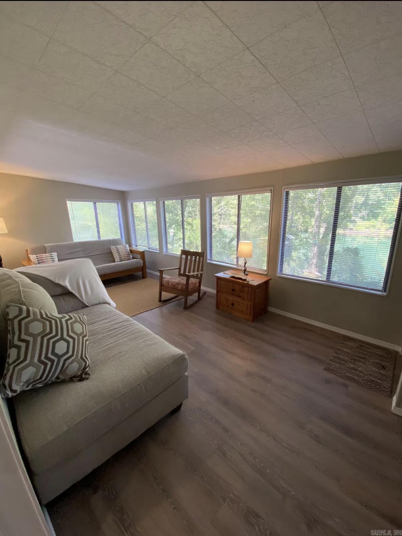 1109 Ferguson Road Property Photo 9
