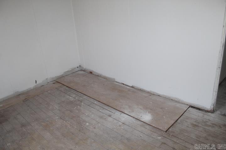 141 Central Avenue Property Photo 18