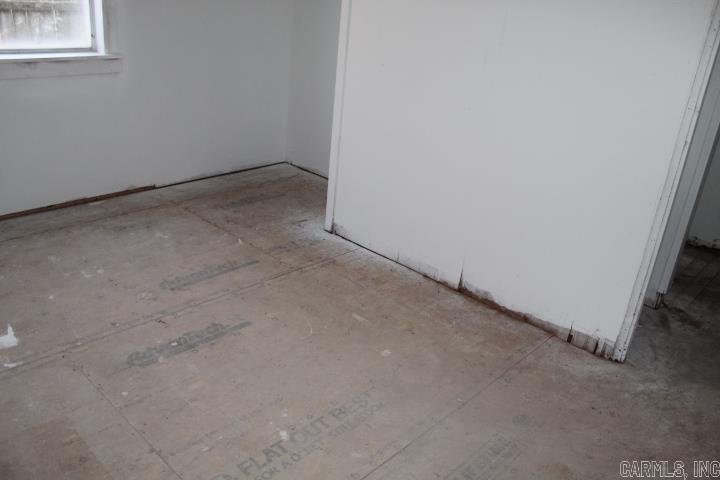 141 Central Avenue Property Photo 23