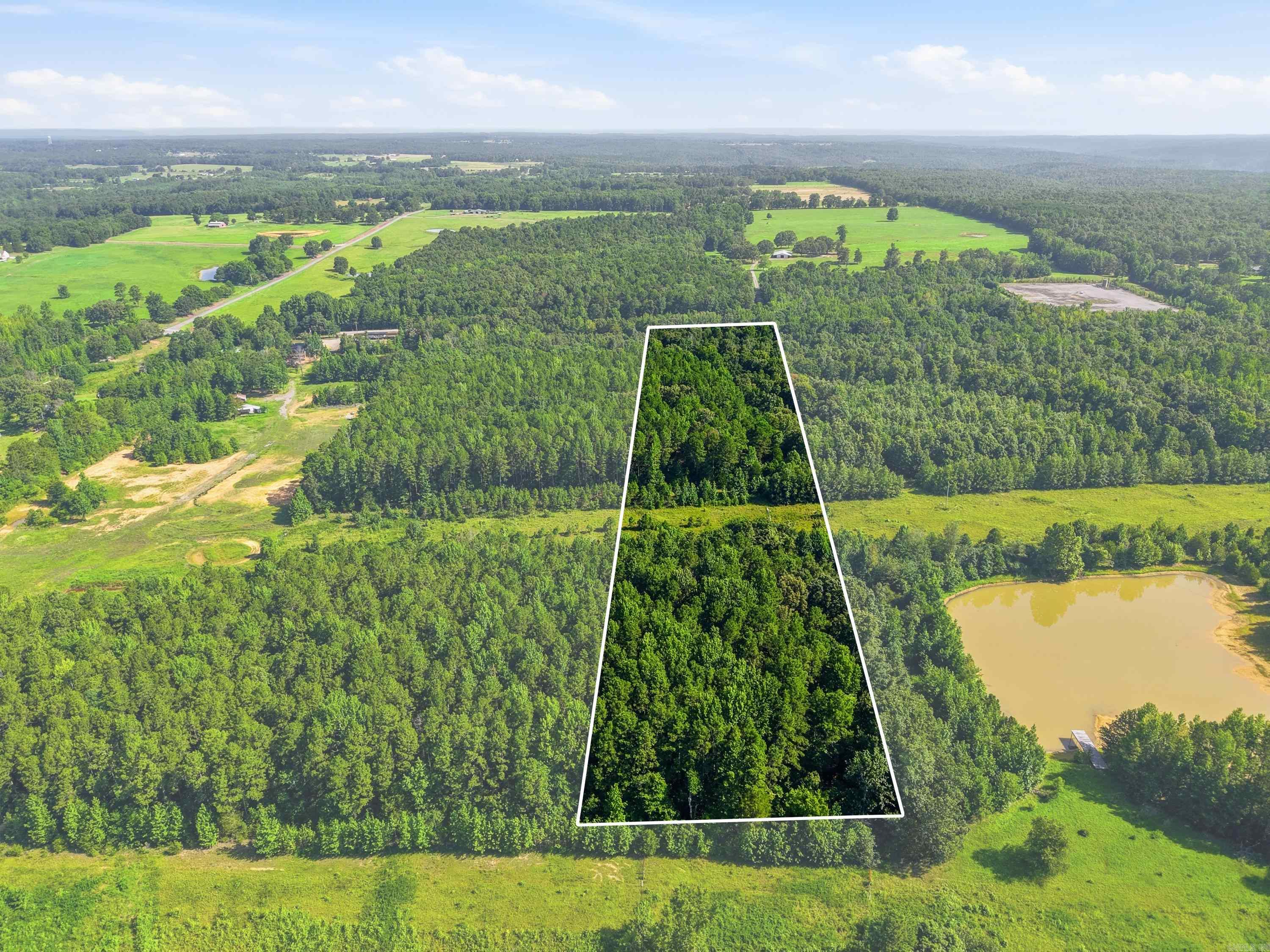 000 County Line Road Property Photo 3