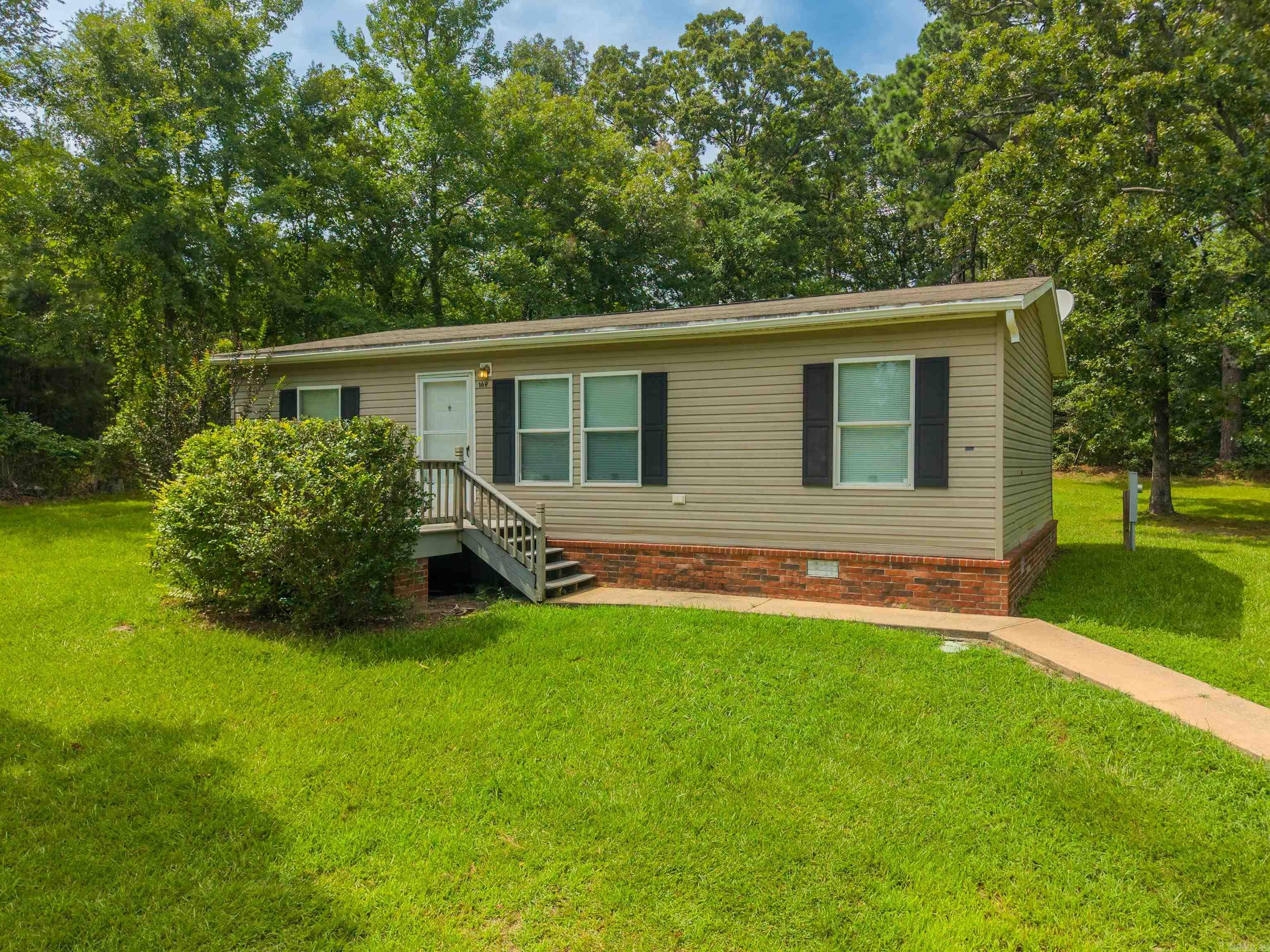 169 Medford Road Property Photo 1