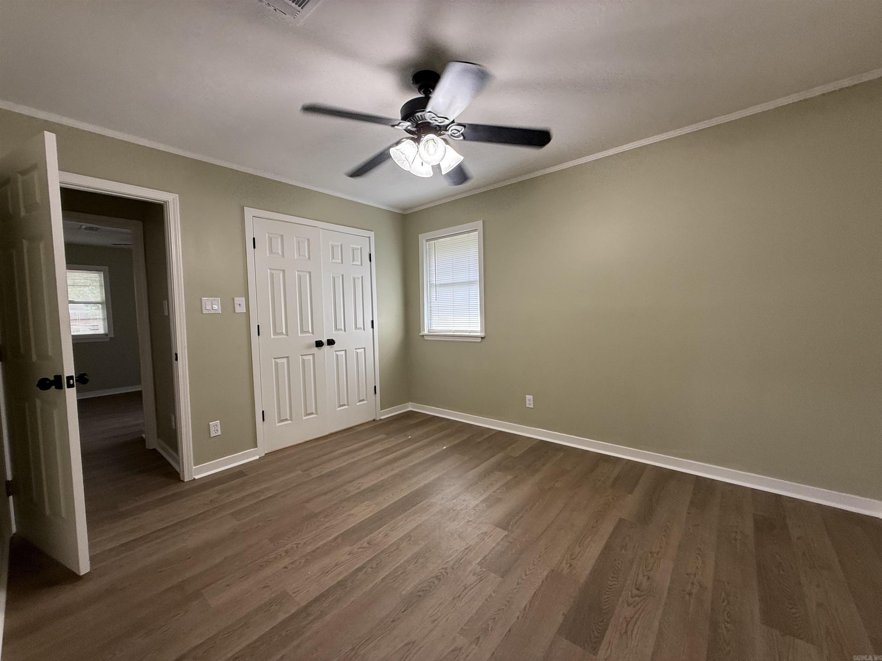 318 Roosevelt Avenue Property Photo 6