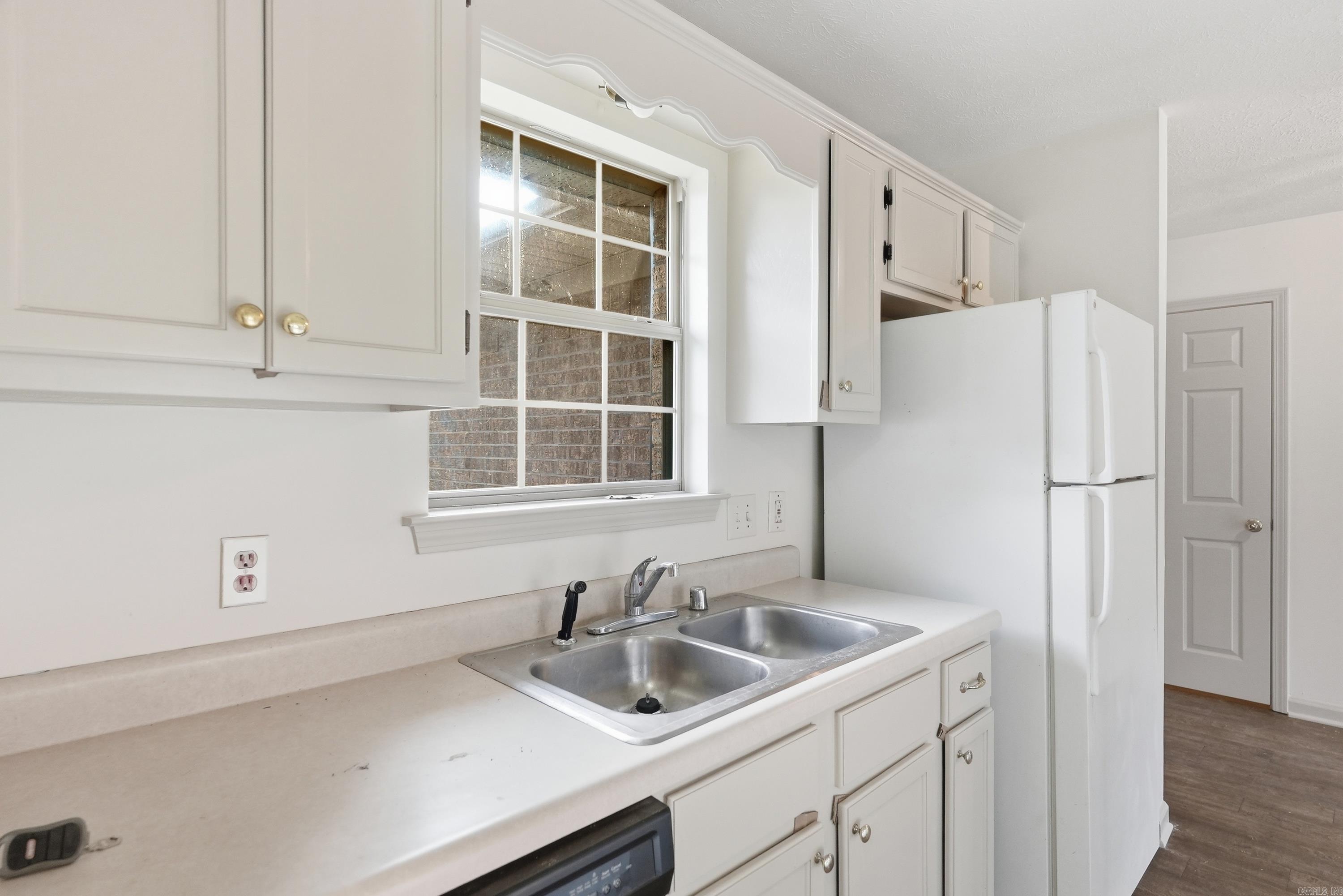 640 Cherub Drive Property Photo 14