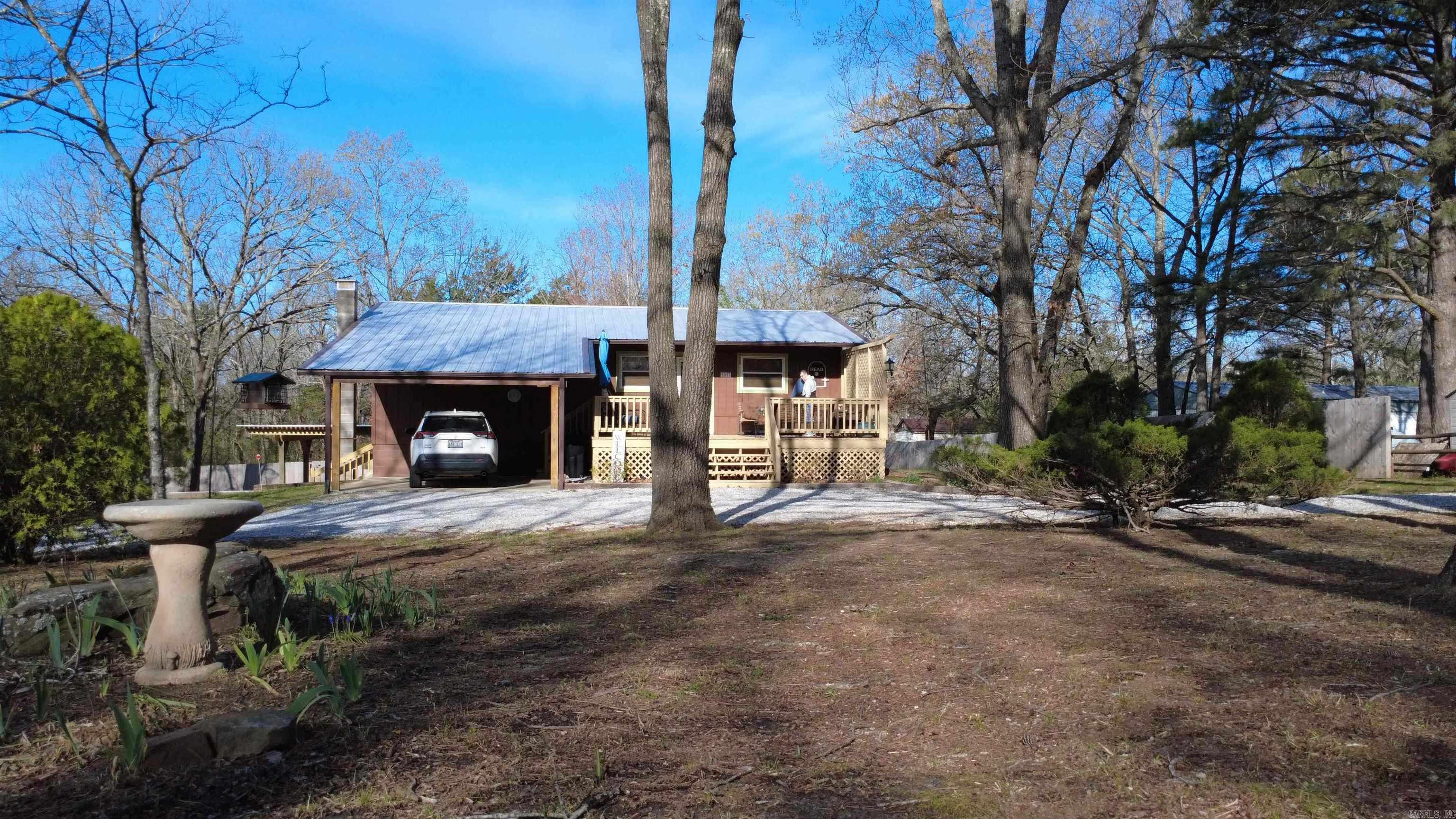 517 E Webb Street Property Photo 1