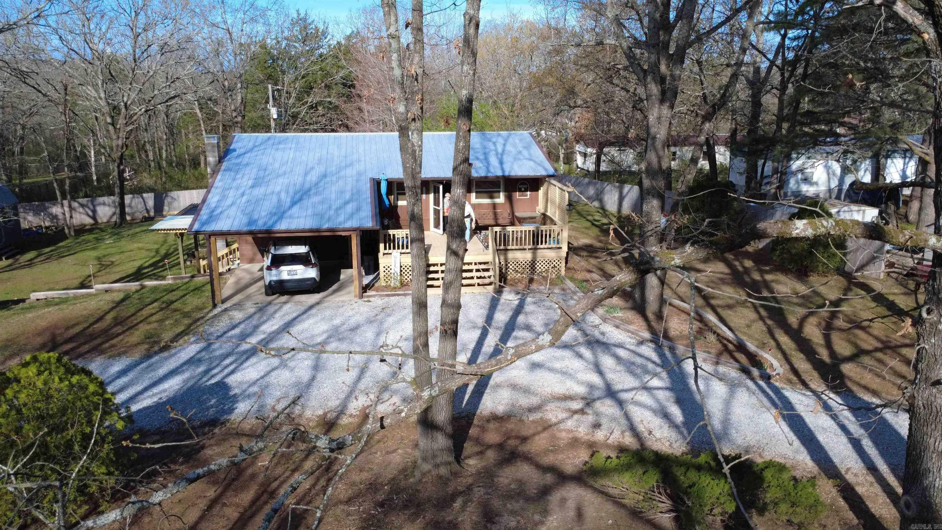 517 E Webb Street Property Photo 2