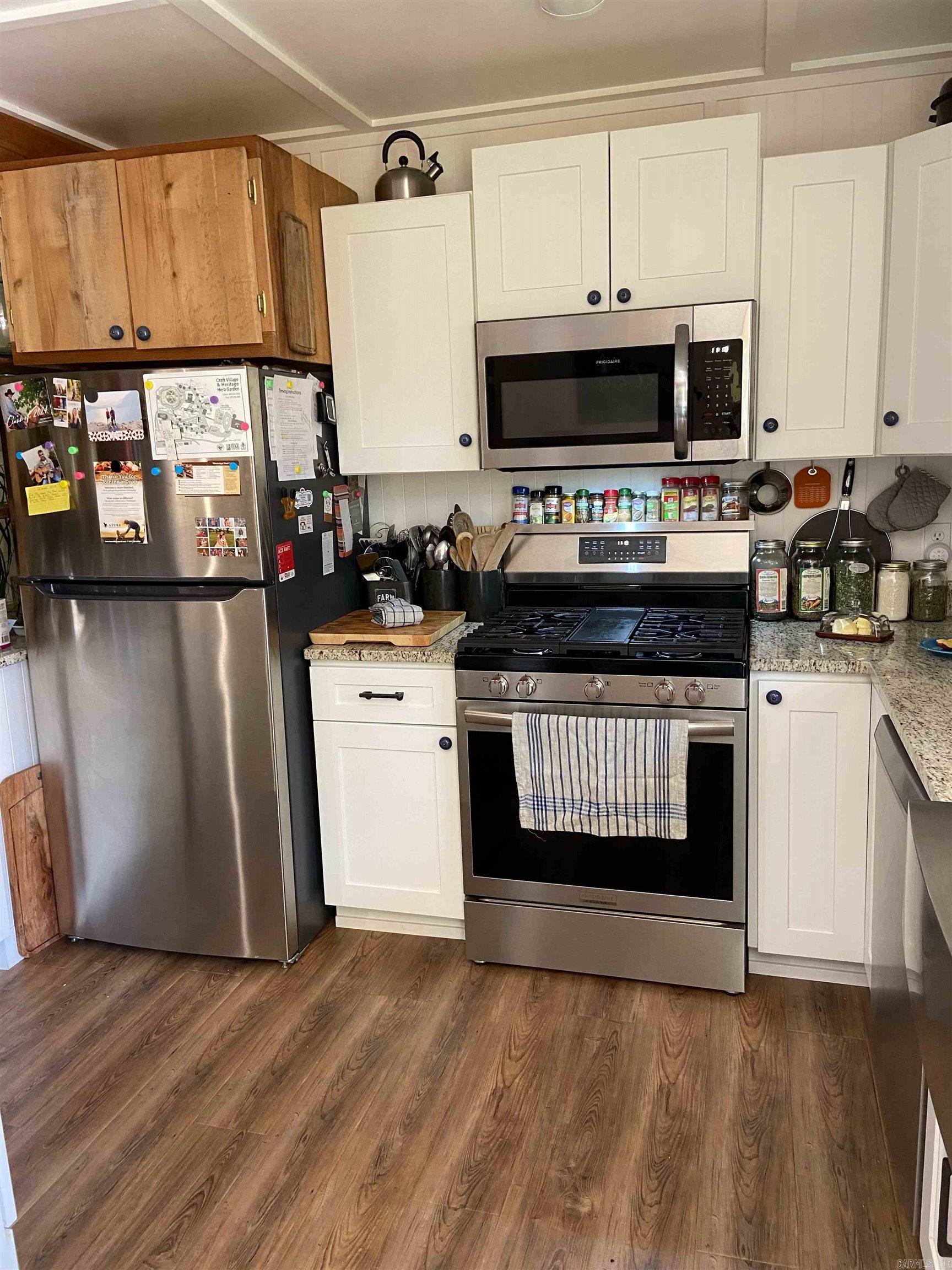 517 E Webb Street Property Photo 11