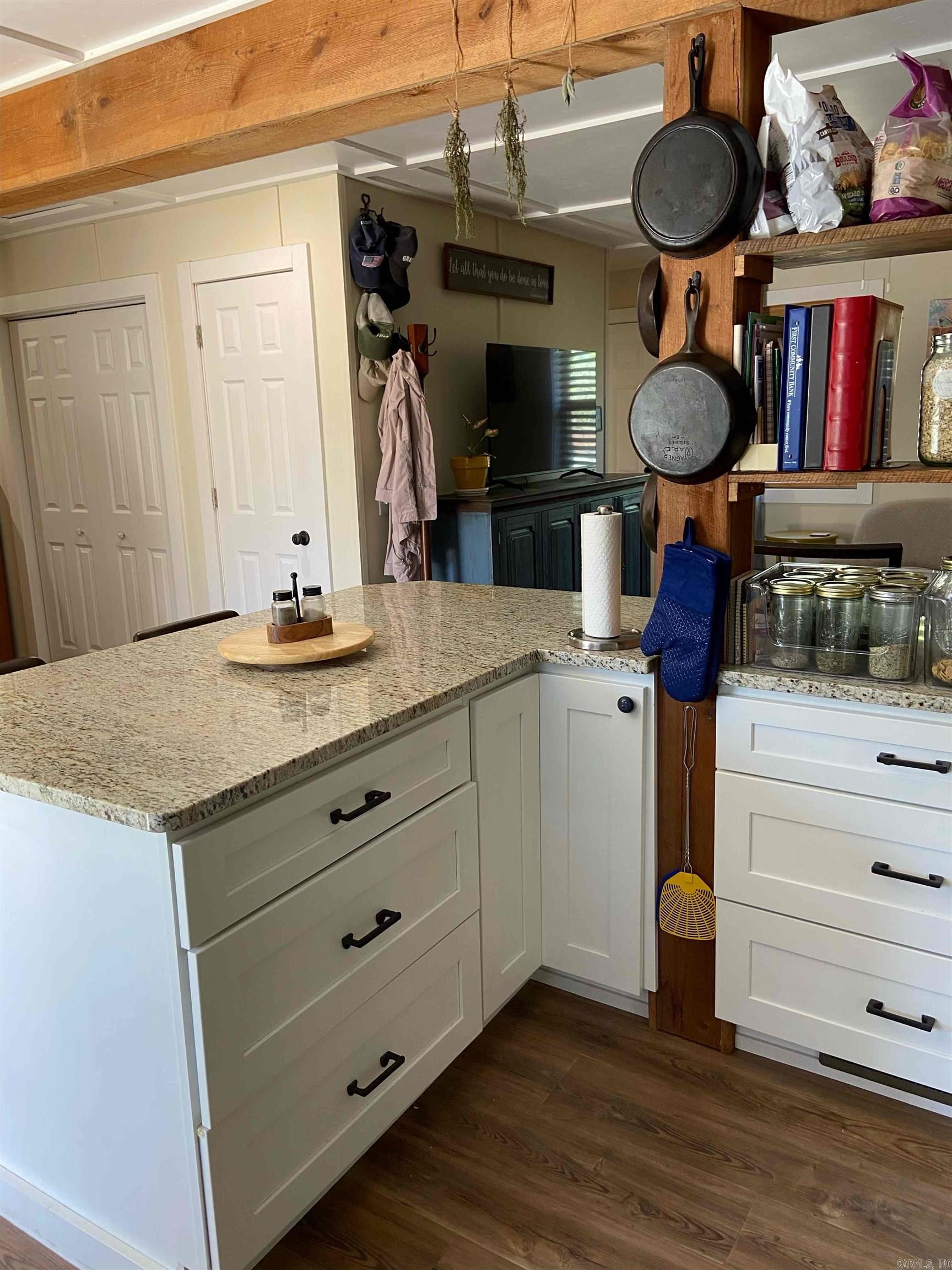 517 E Webb Street Property Photo 13