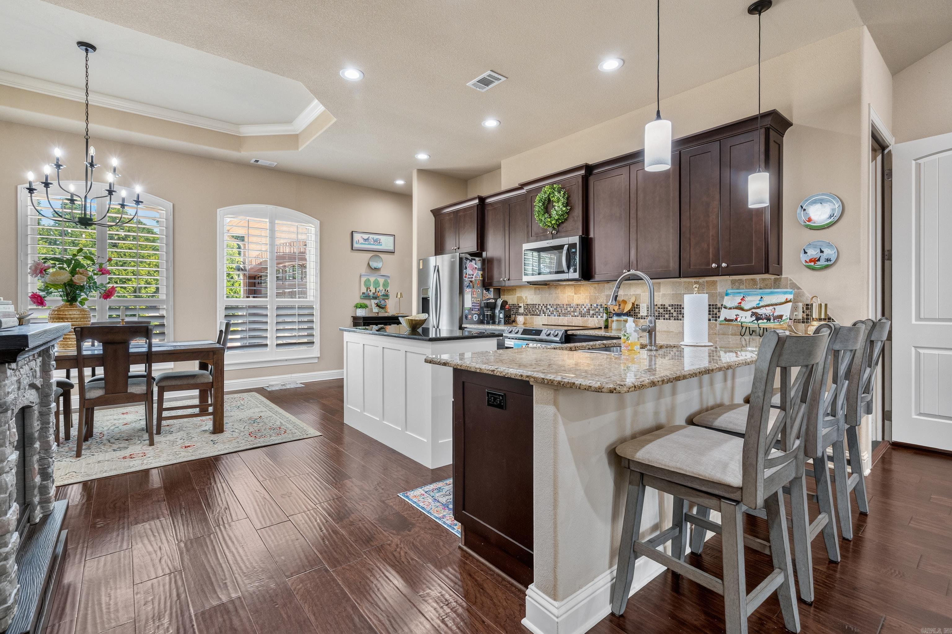 426 Willow Bend Cir Property Photo 10