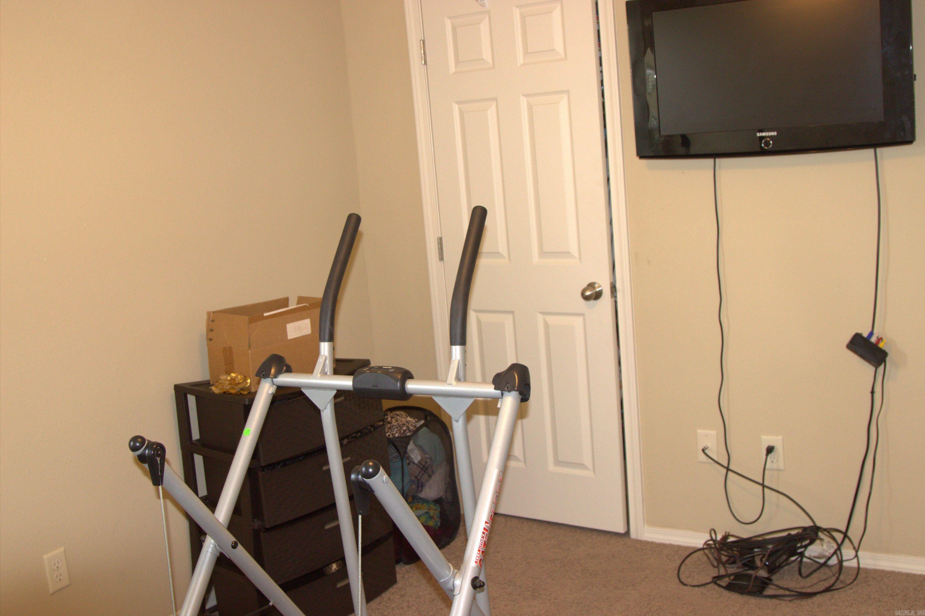 1109 Yarrow Drive Property Photo 9