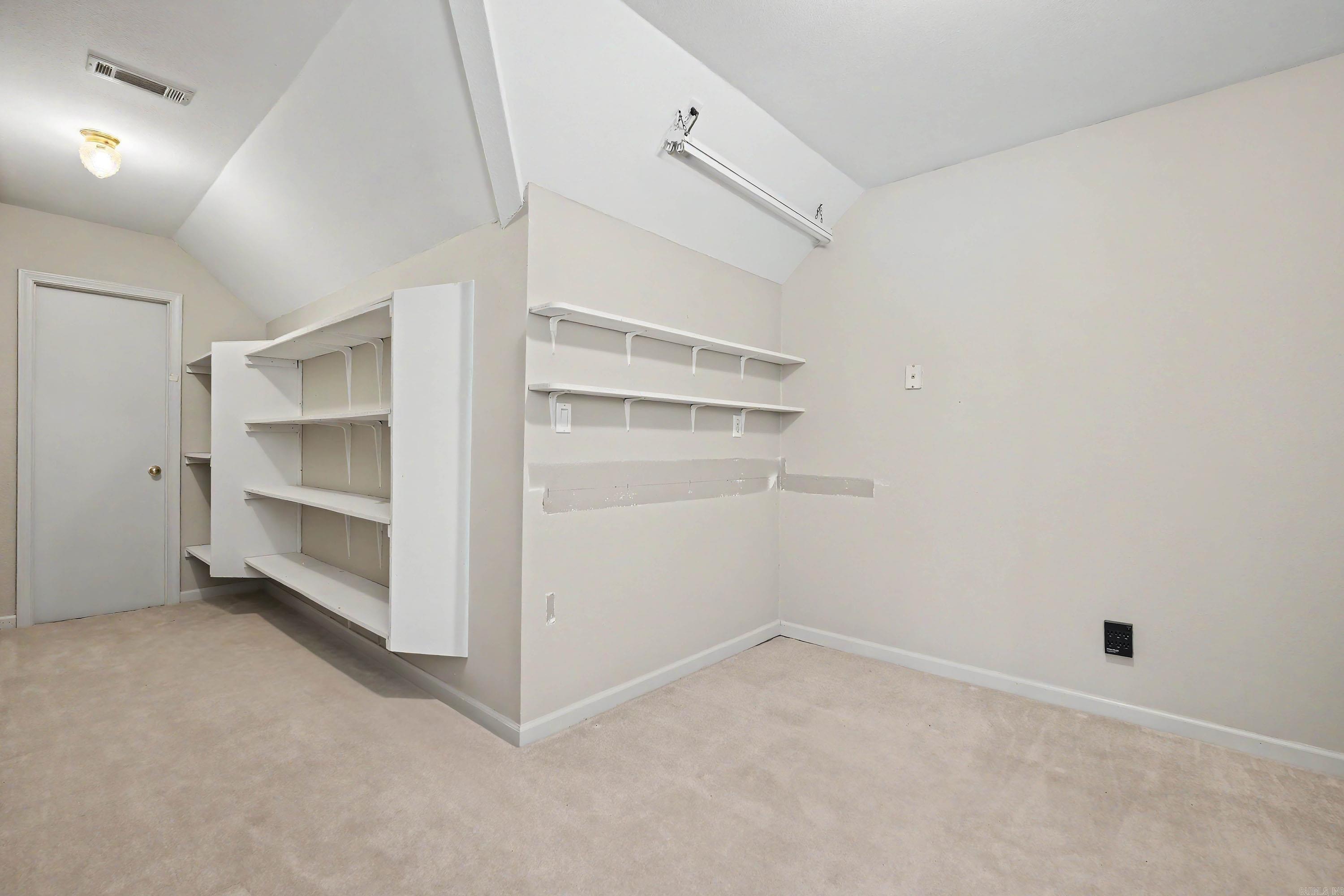 4 Berney Way Court Property Photo 34