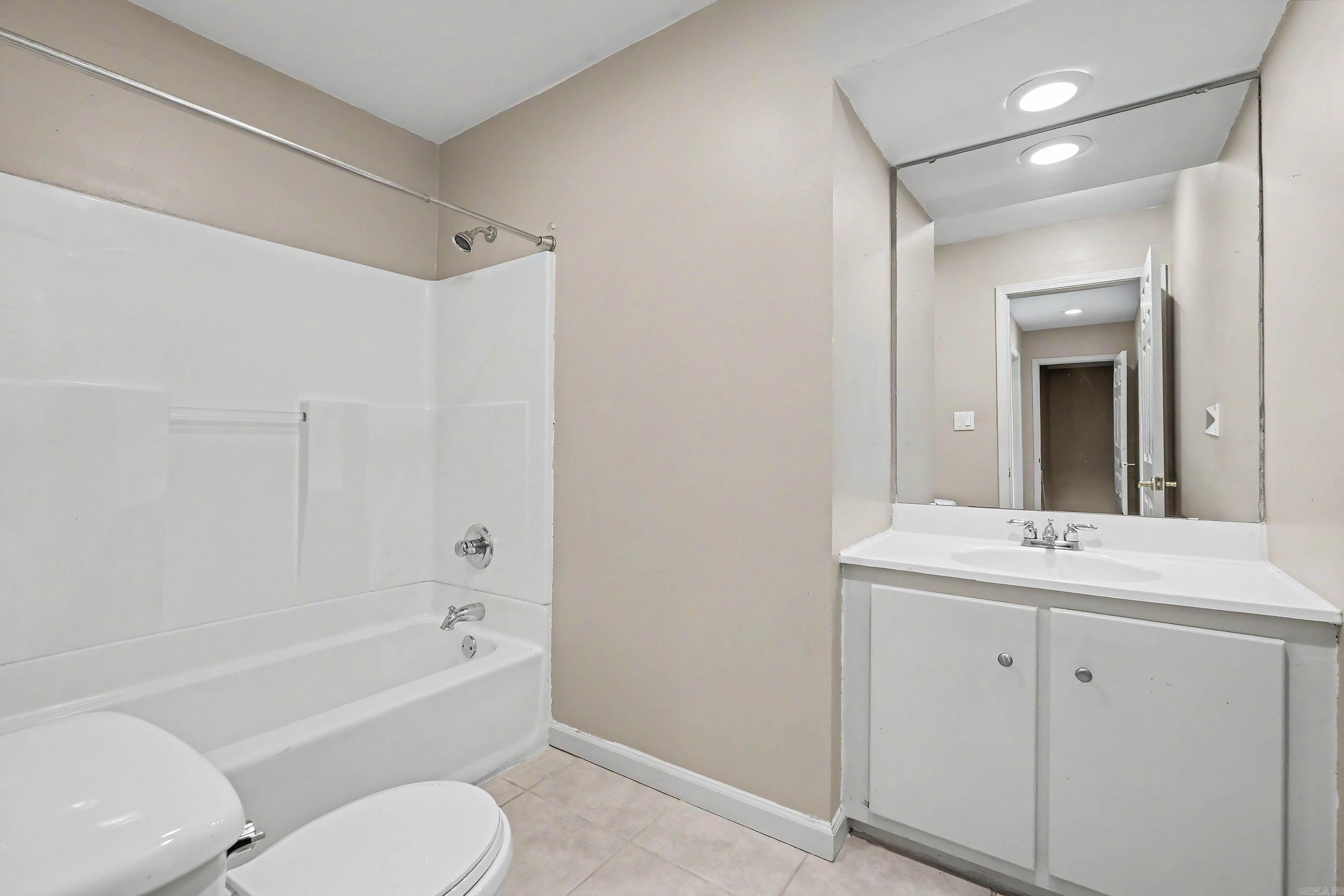4 Berney Way Court Property Photo 35