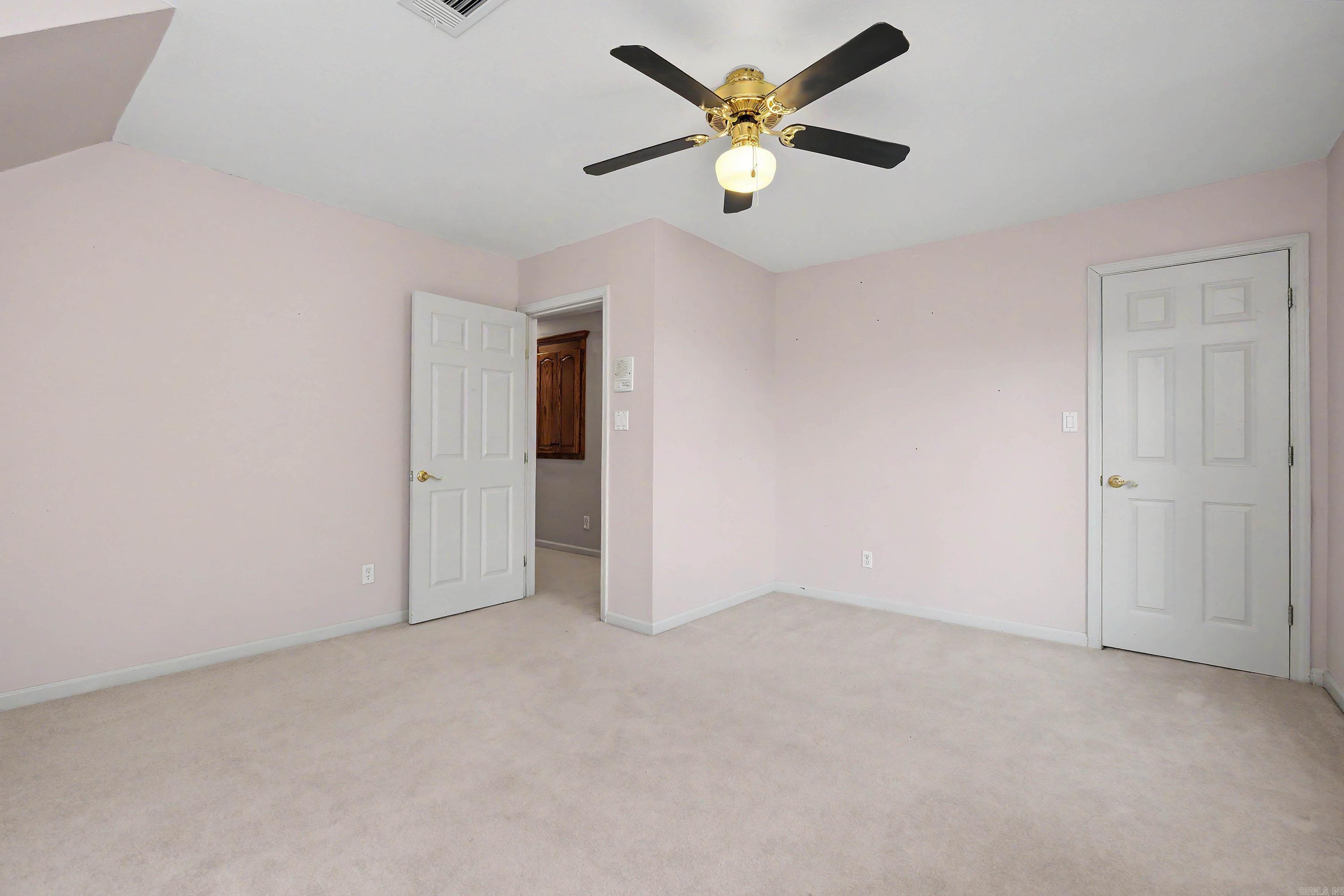 4 Berney Way Court Property Photo 41