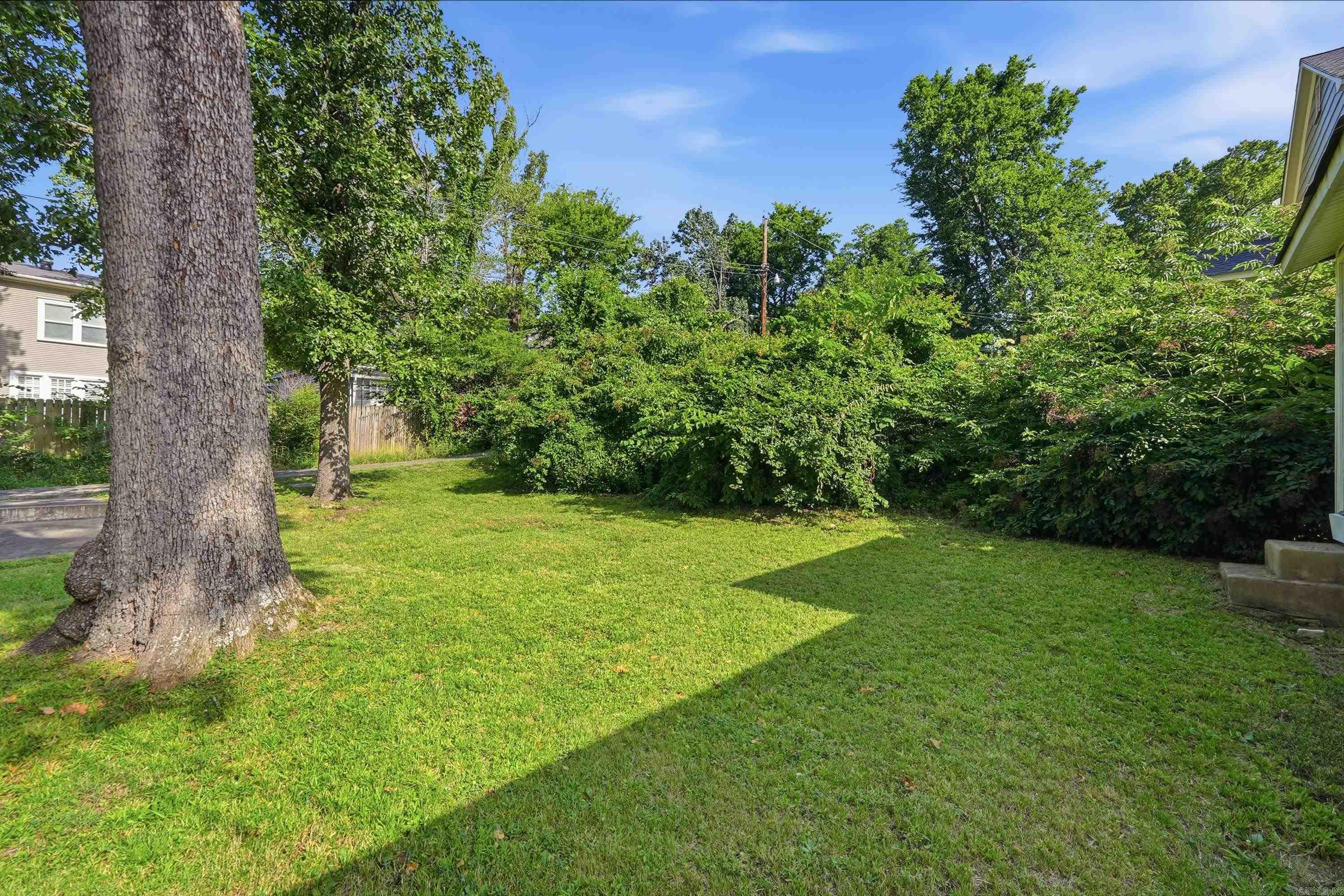 316 N Pine Street Property Photo 44