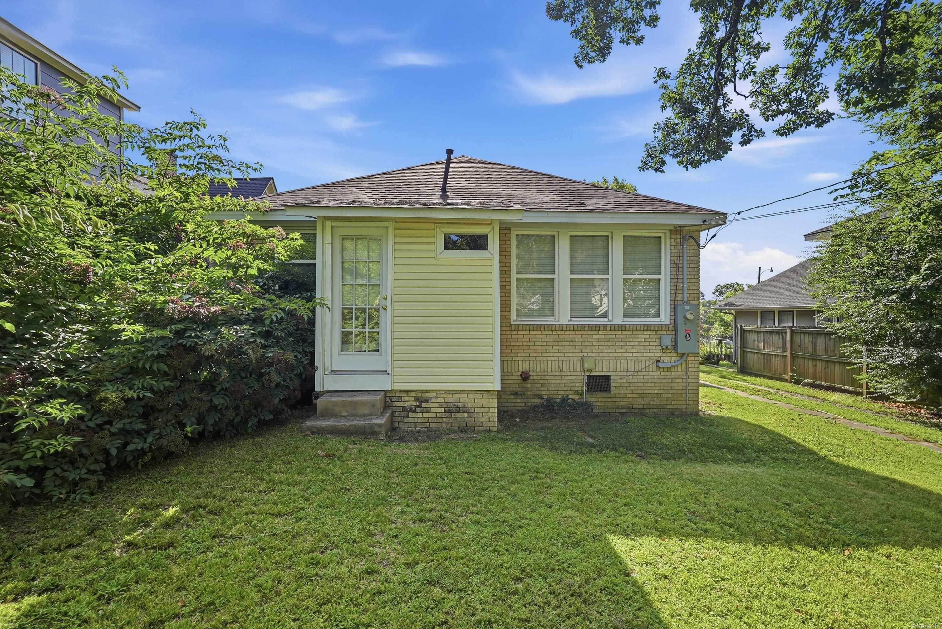 316 N Pine Street Property Photo 47