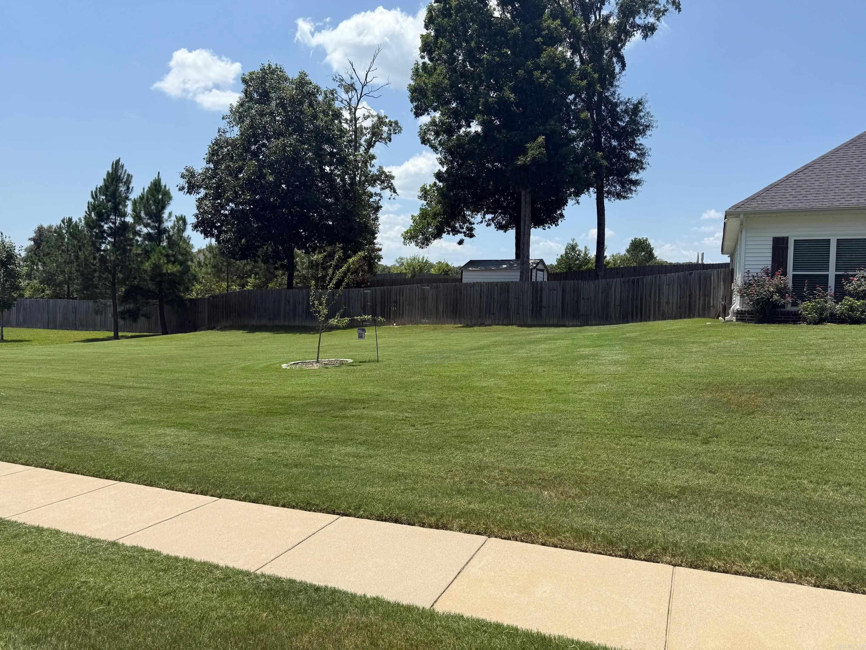 3903 Hampton Drive Property Photo 2