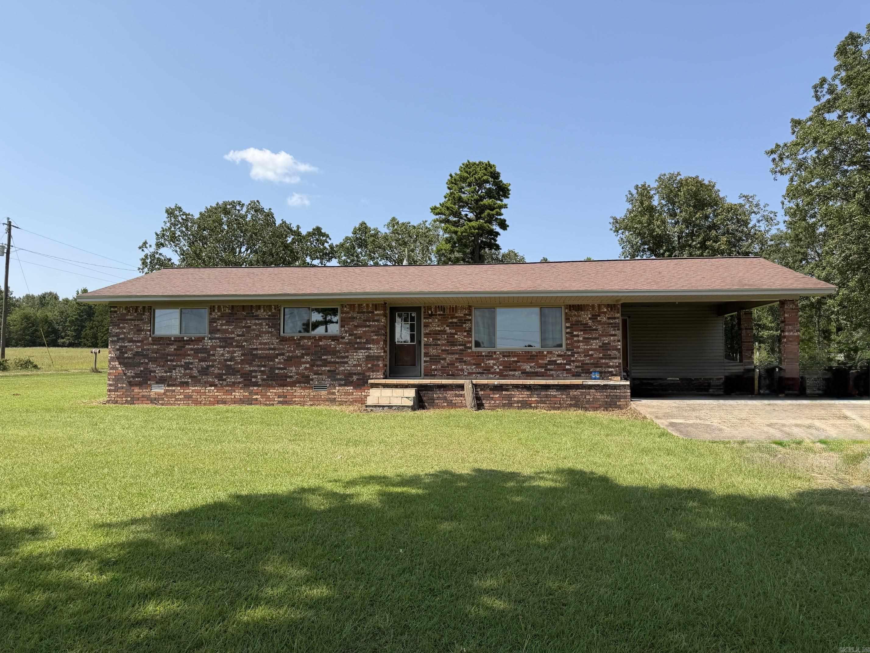 864 Edgemont Rd Property Photo 1