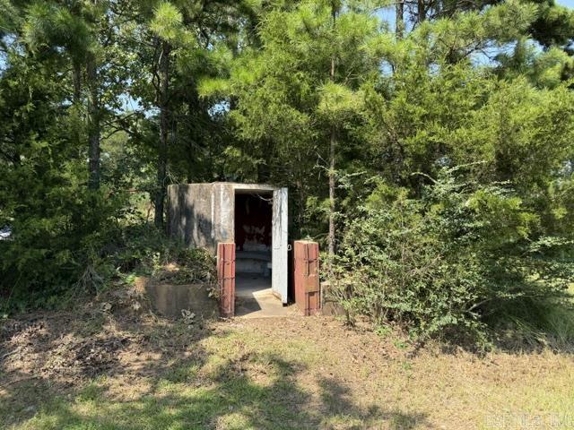 864 Edgemont Rd Property Photo 9