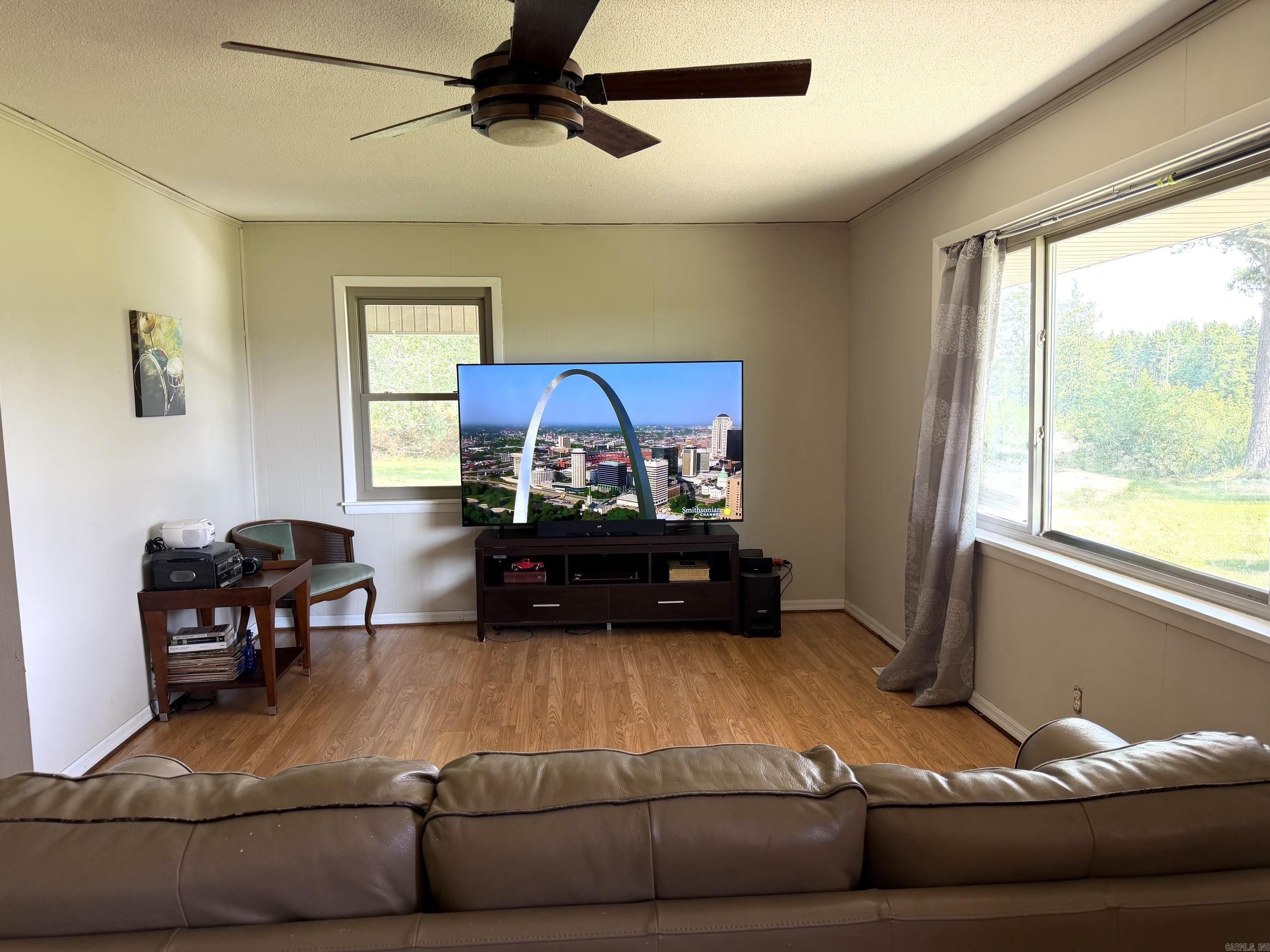 864 Edgemont Rd Property Photo 18