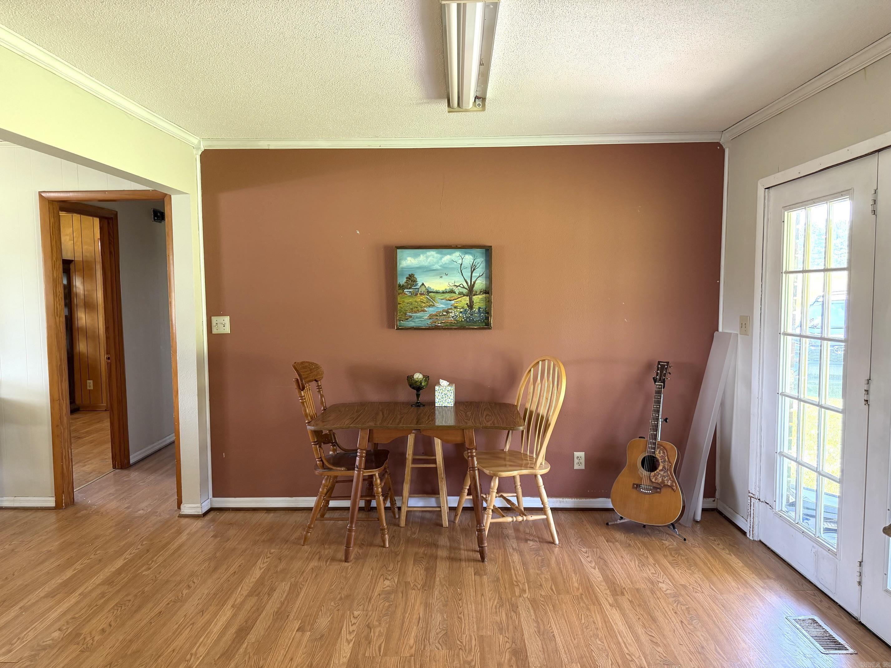864 Edgemont Rd Property Photo 23
